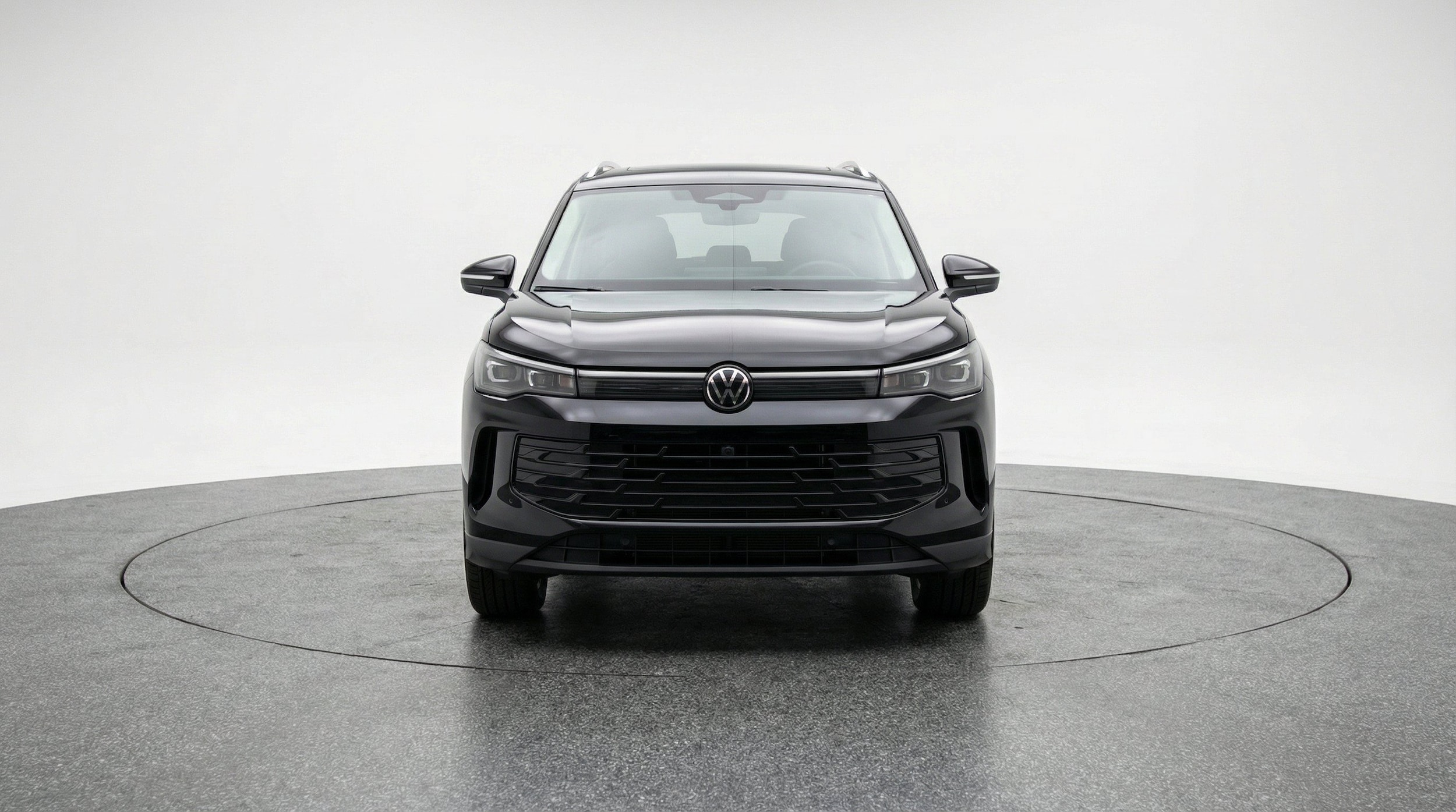 Thumbnail: 2026 Volkswagen Tiguan - 2