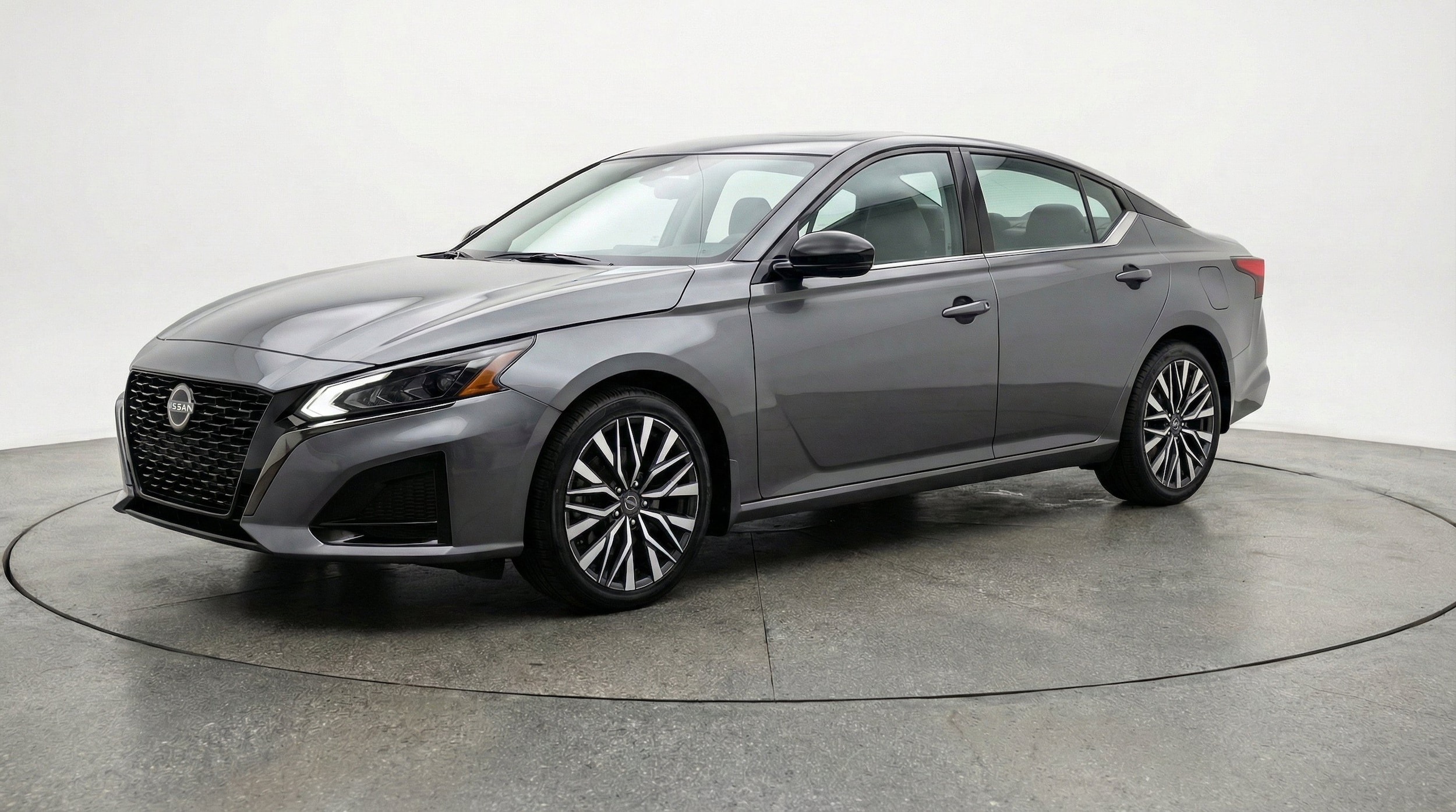 Thumbnail: 2025 Nissan Altima - 3