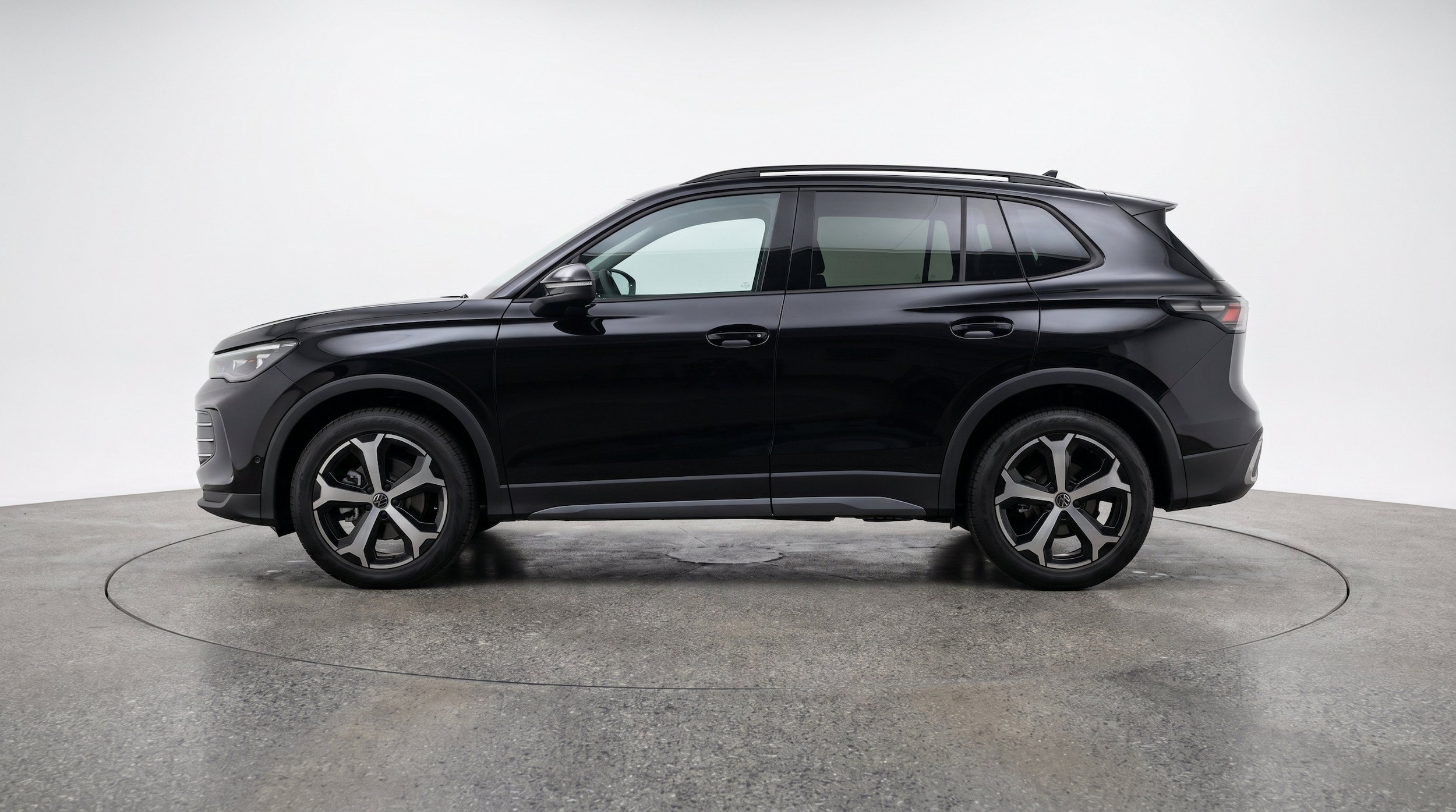 Thumbnail: 2026 Volkswagen Tiguan - 5