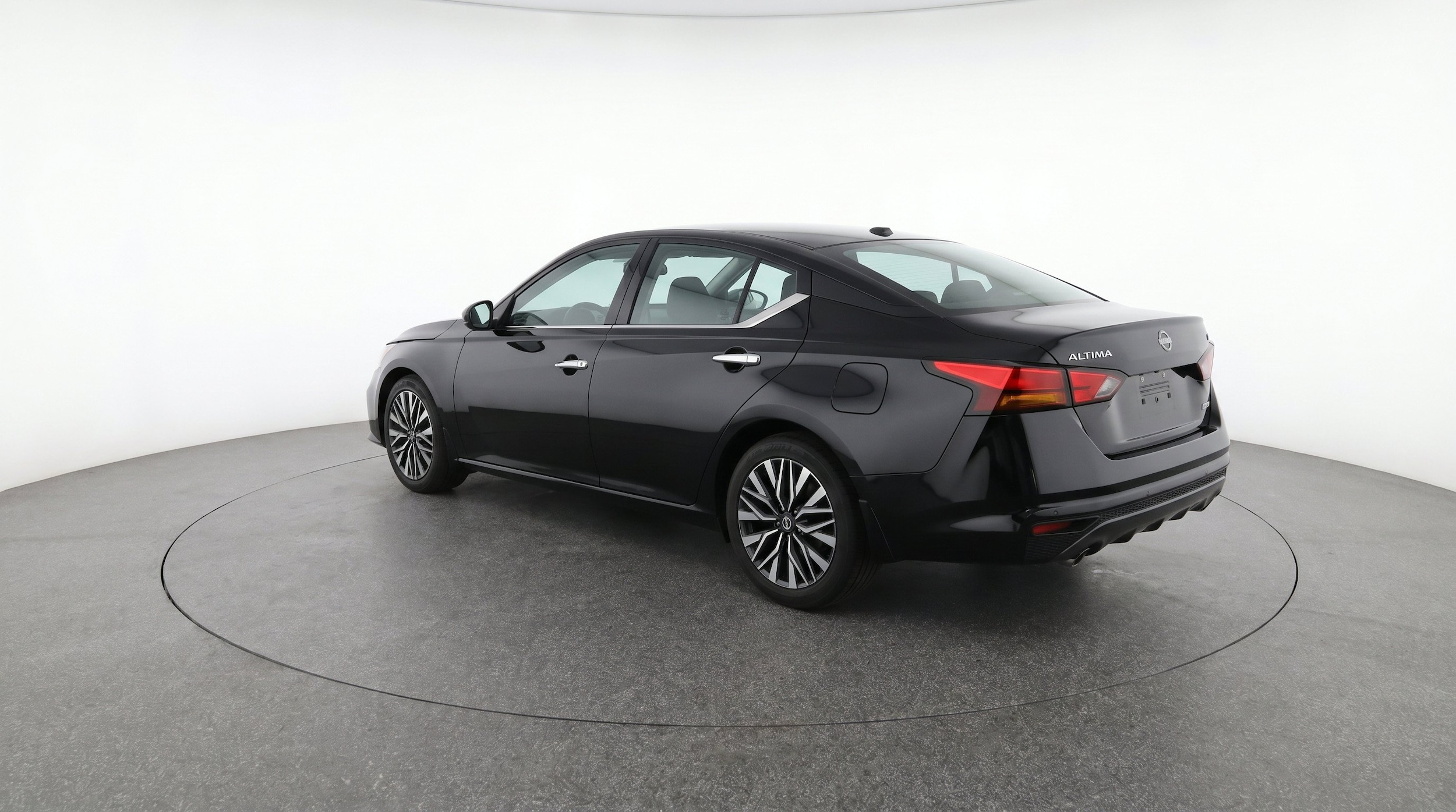 Thumbnail: 2025 Nissan Altima - 6