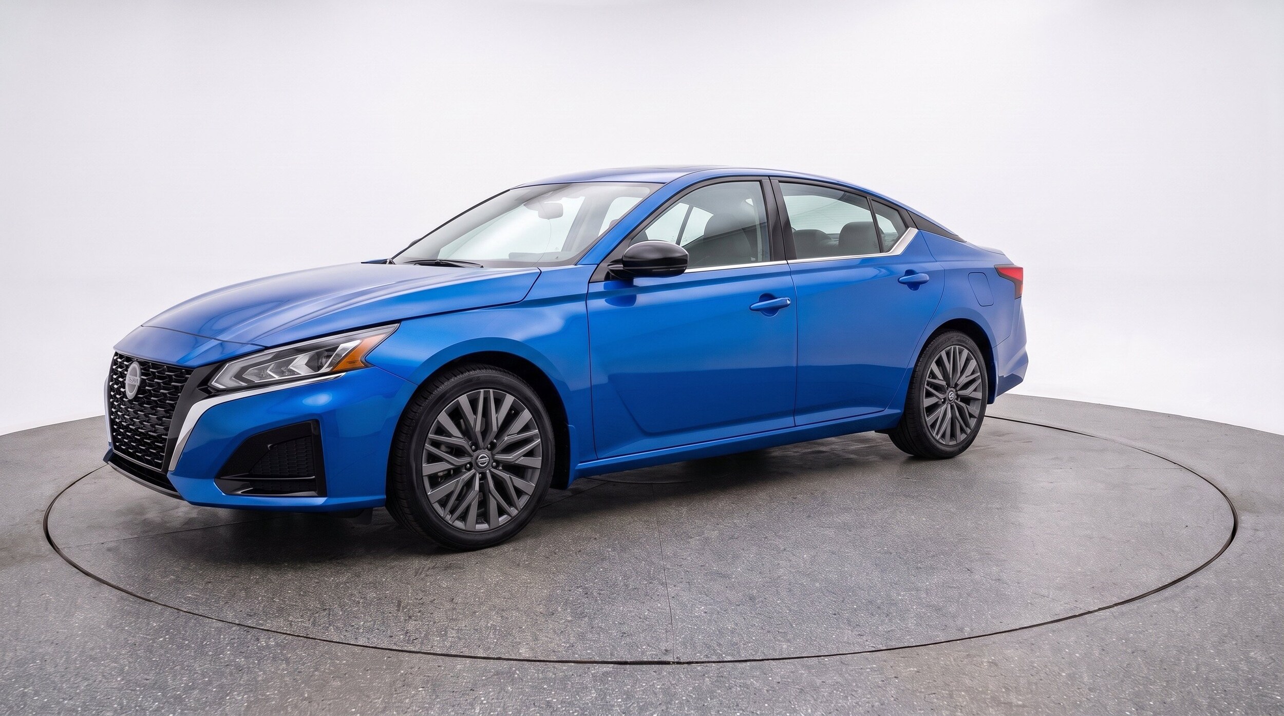 Thumbnail: 2025 Nissan Altima - 3