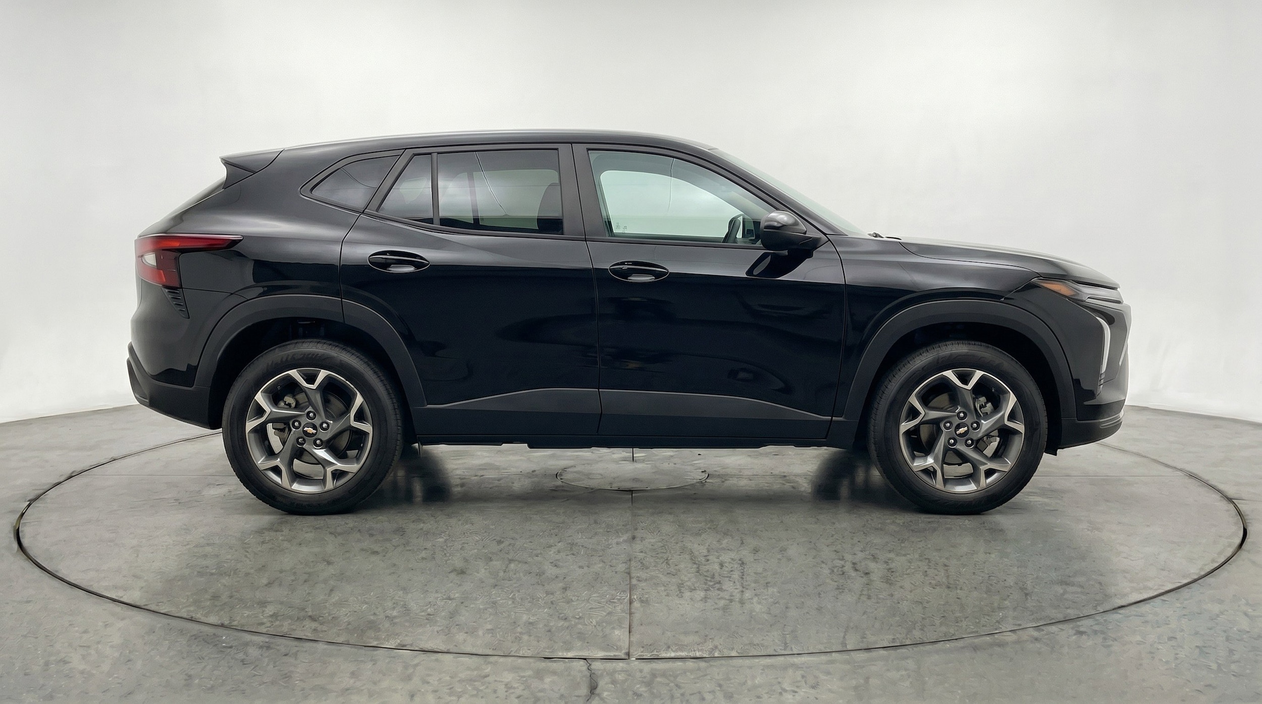 Thumbnail: 2025 Chevrolet Trax - 11
