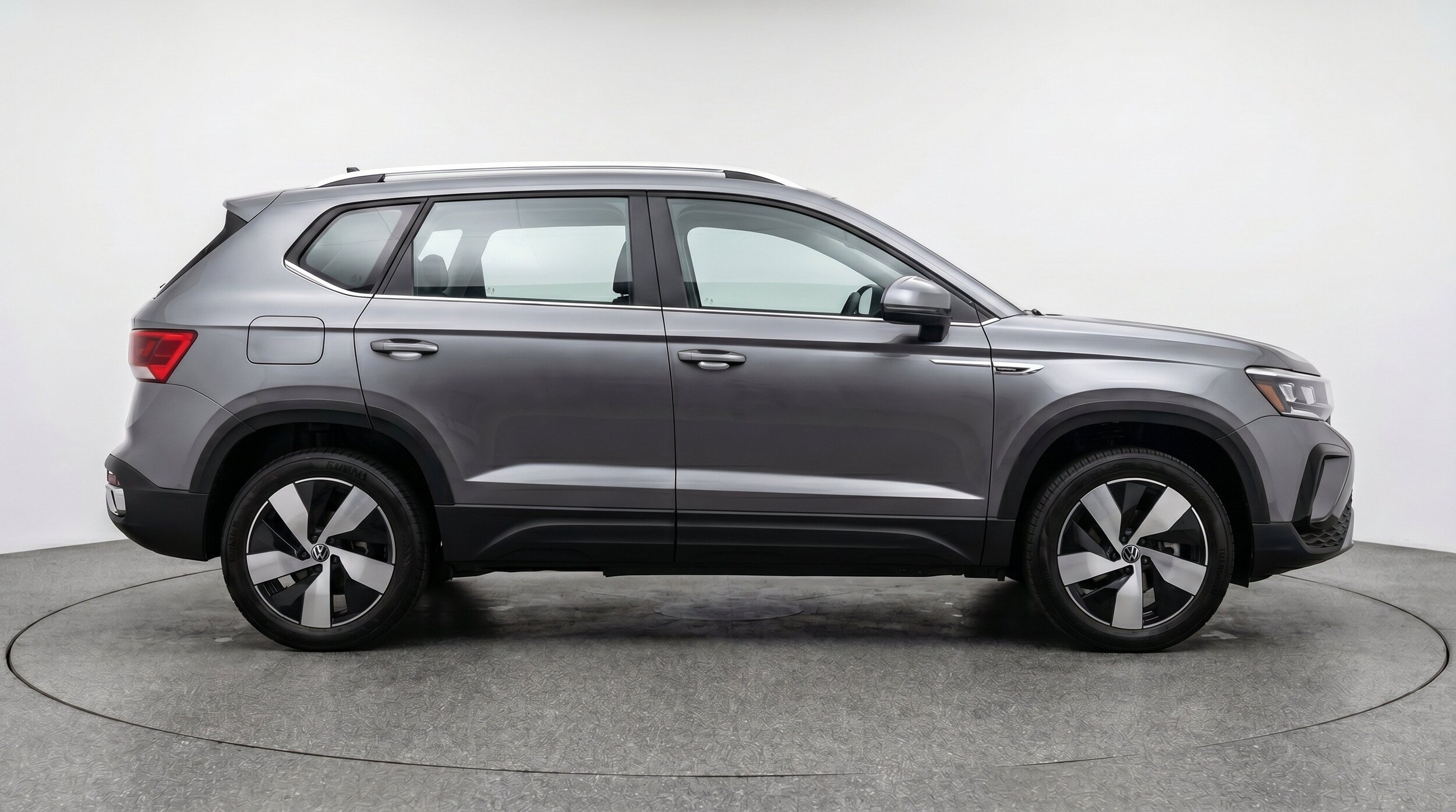 Thumbnail: 2026 Volkswagen Taos - 10