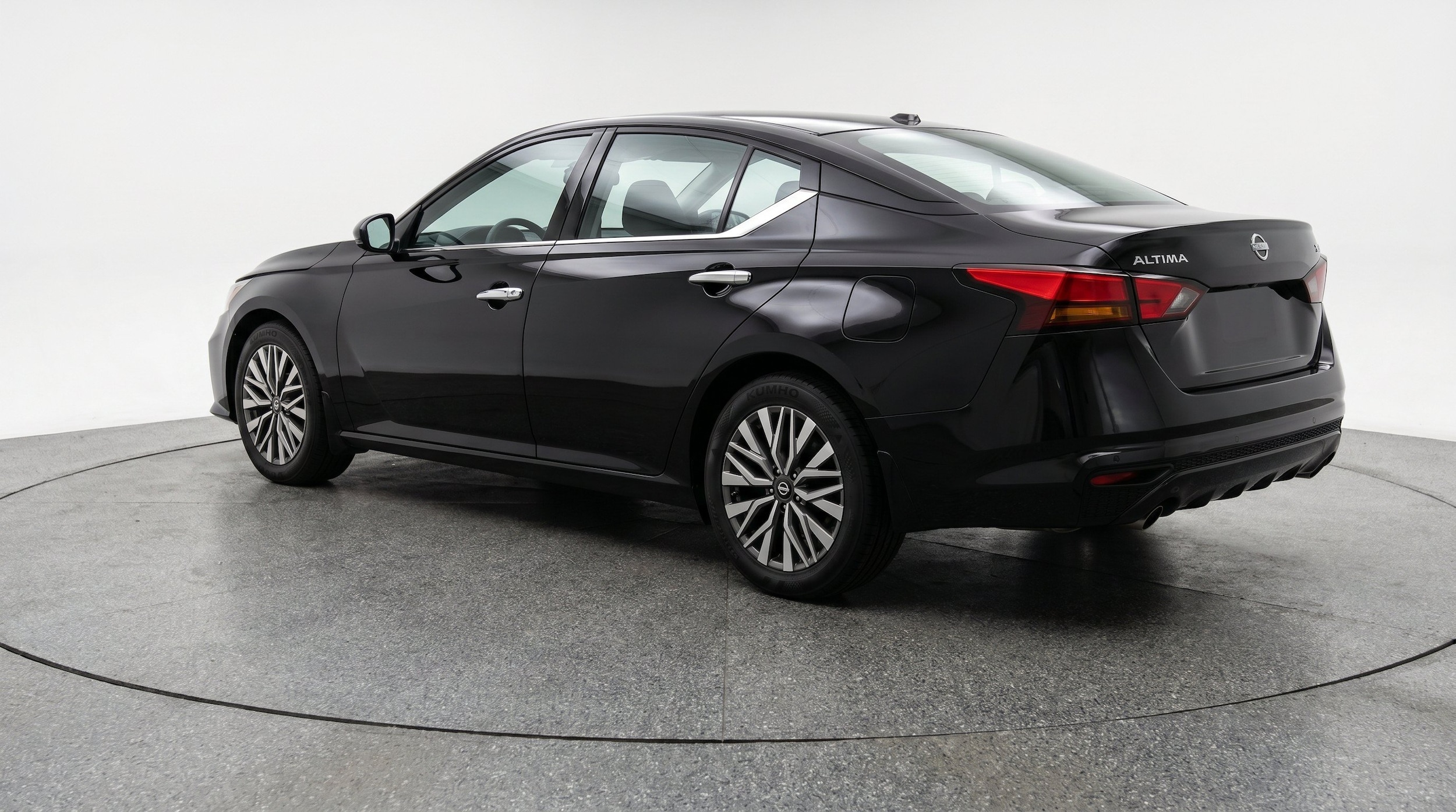 Thumbnail: 2025 Nissan Altima - 6