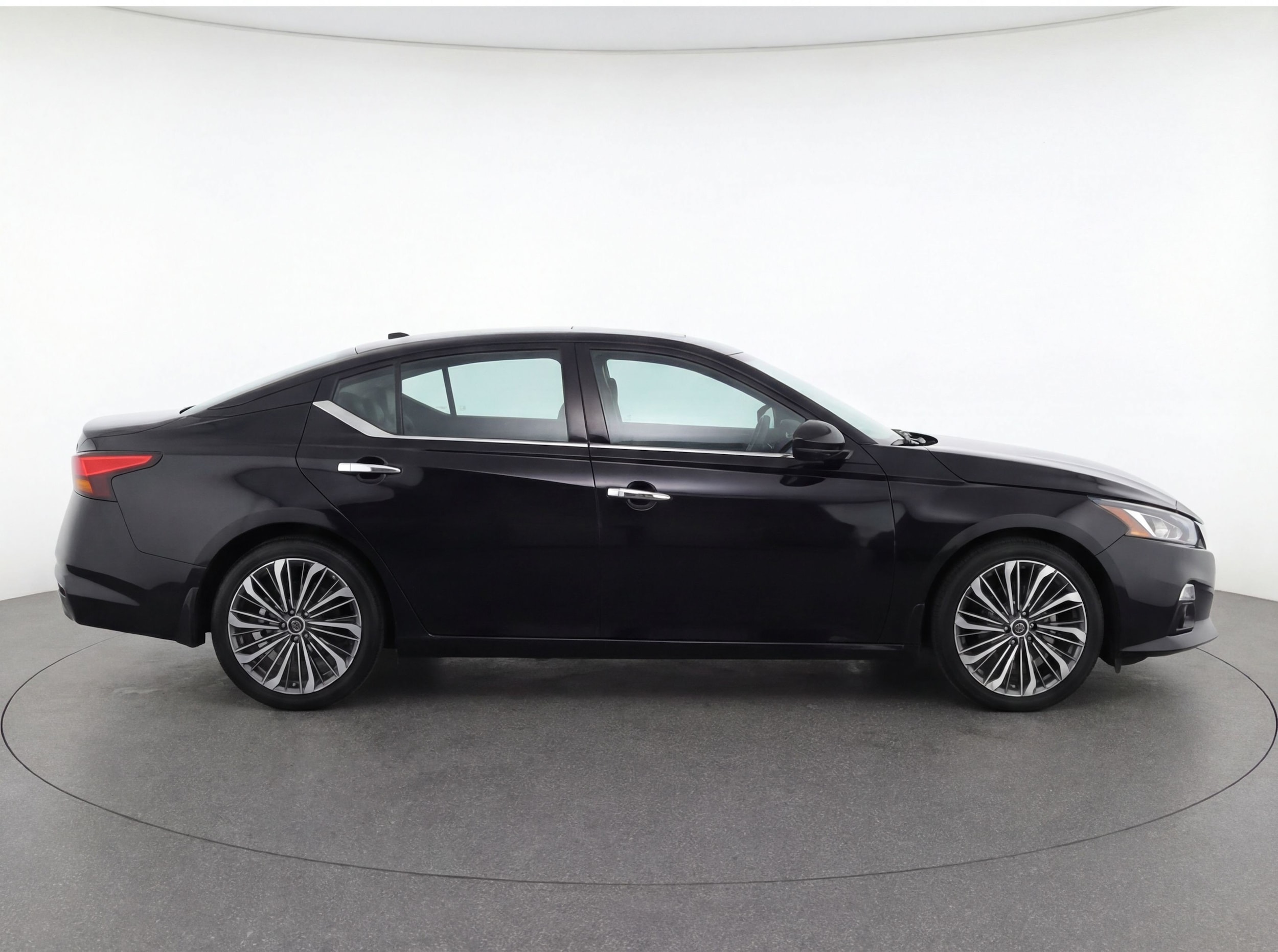 Thumbnail: 2024 Nissan Altima - 11