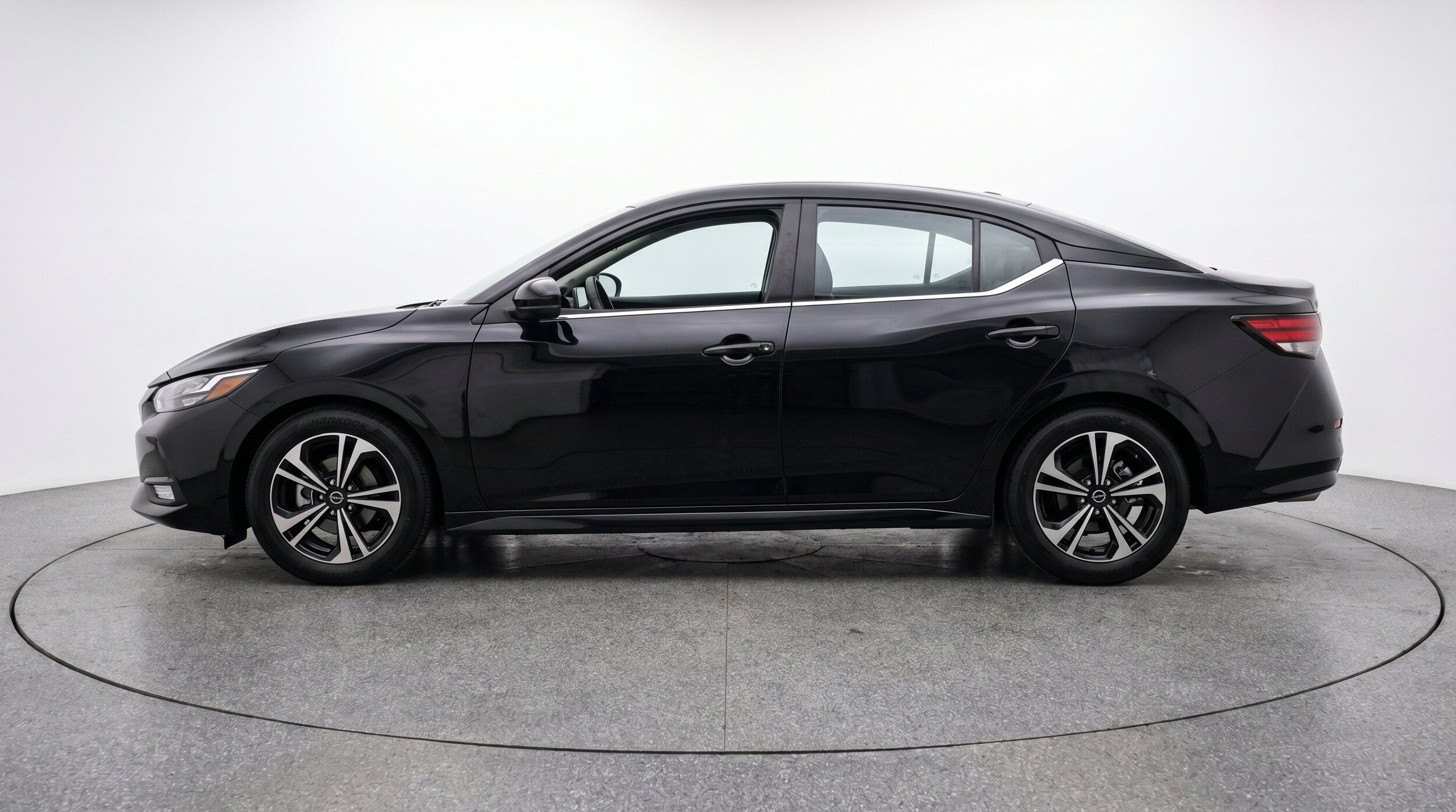 Thumbnail: 2025 Nissan Sentra - 5