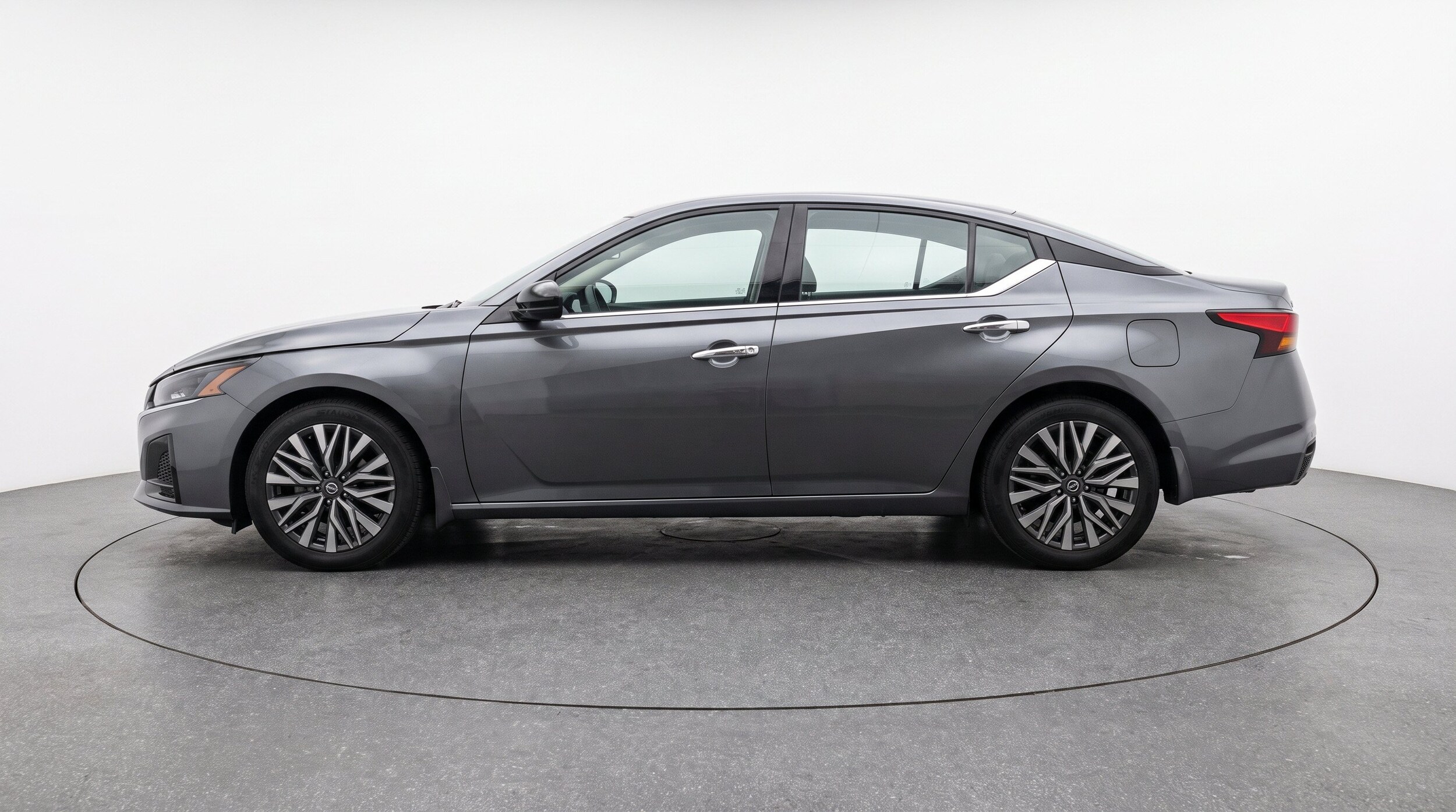 Thumbnail: 2025 Nissan Altima - 5
