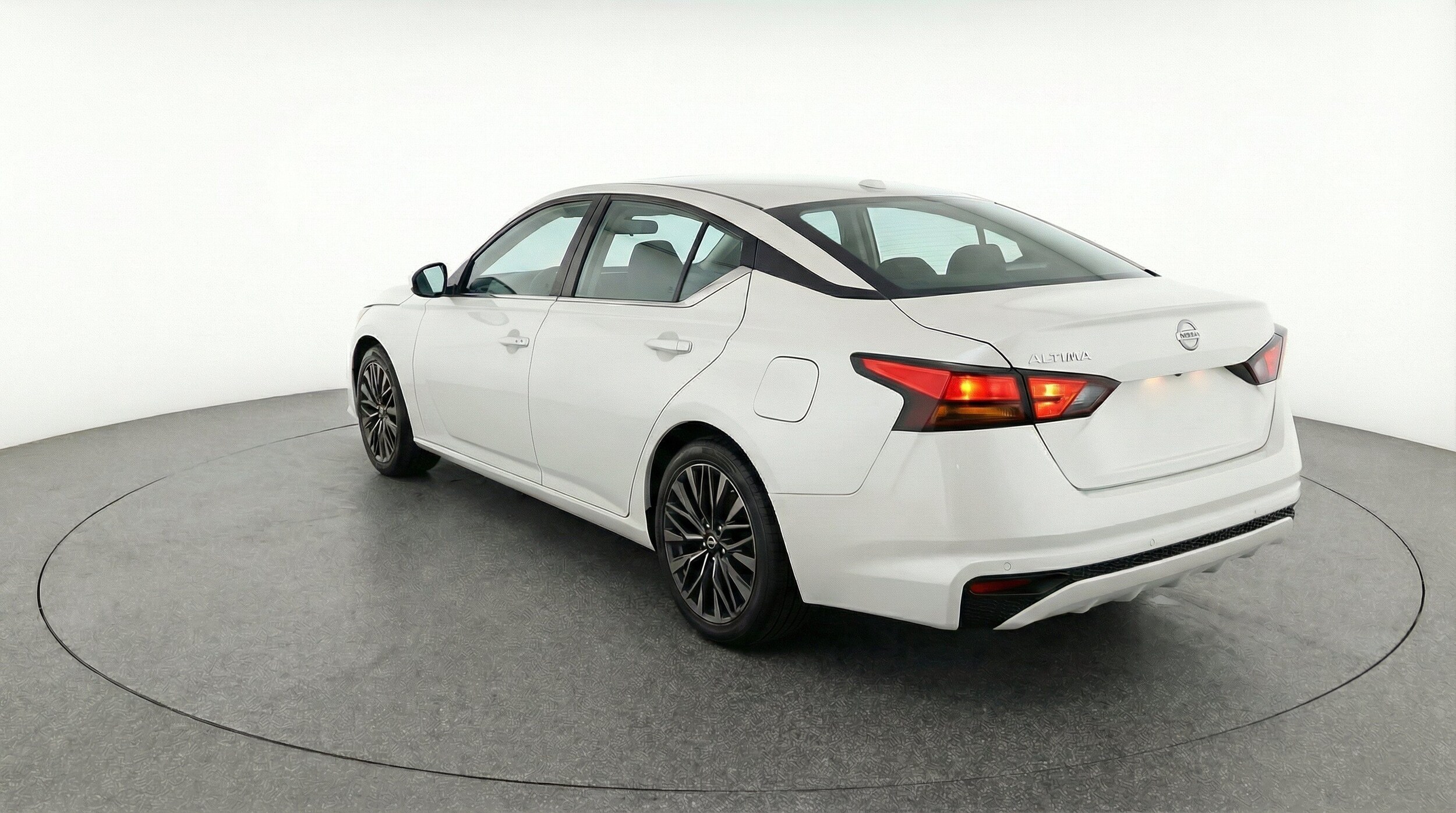Thumbnail: 2025 Nissan Altima - 6