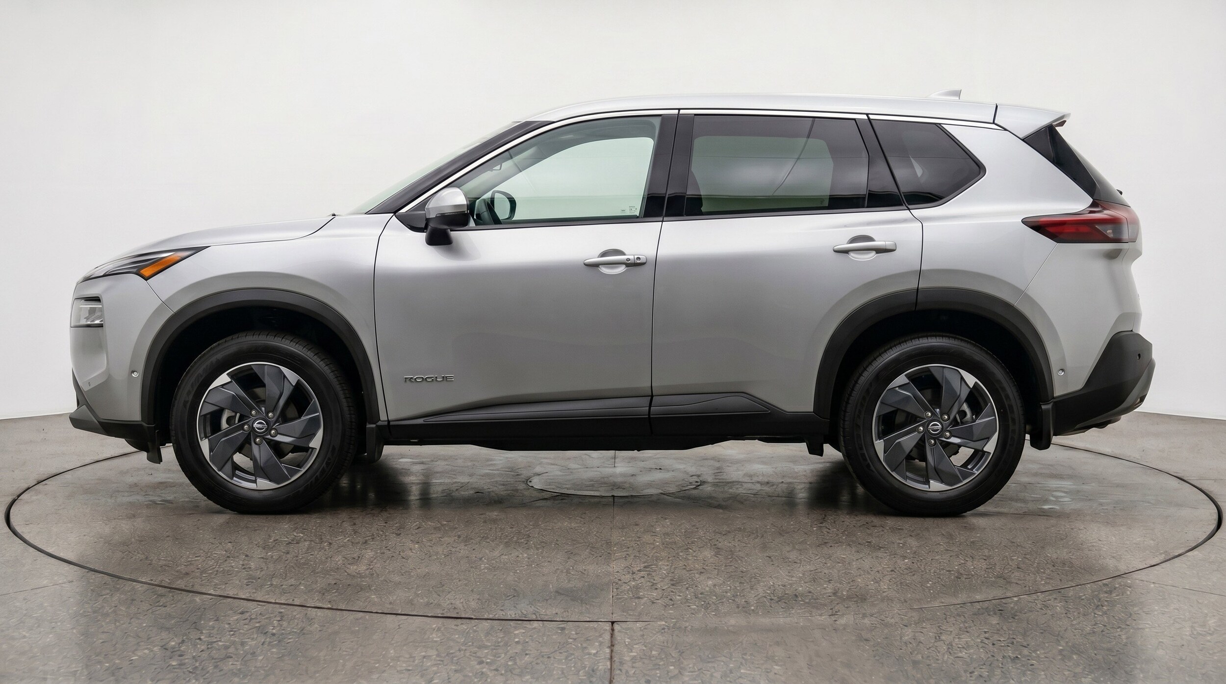 Thumbnail: 2025 Nissan Rogue - 5