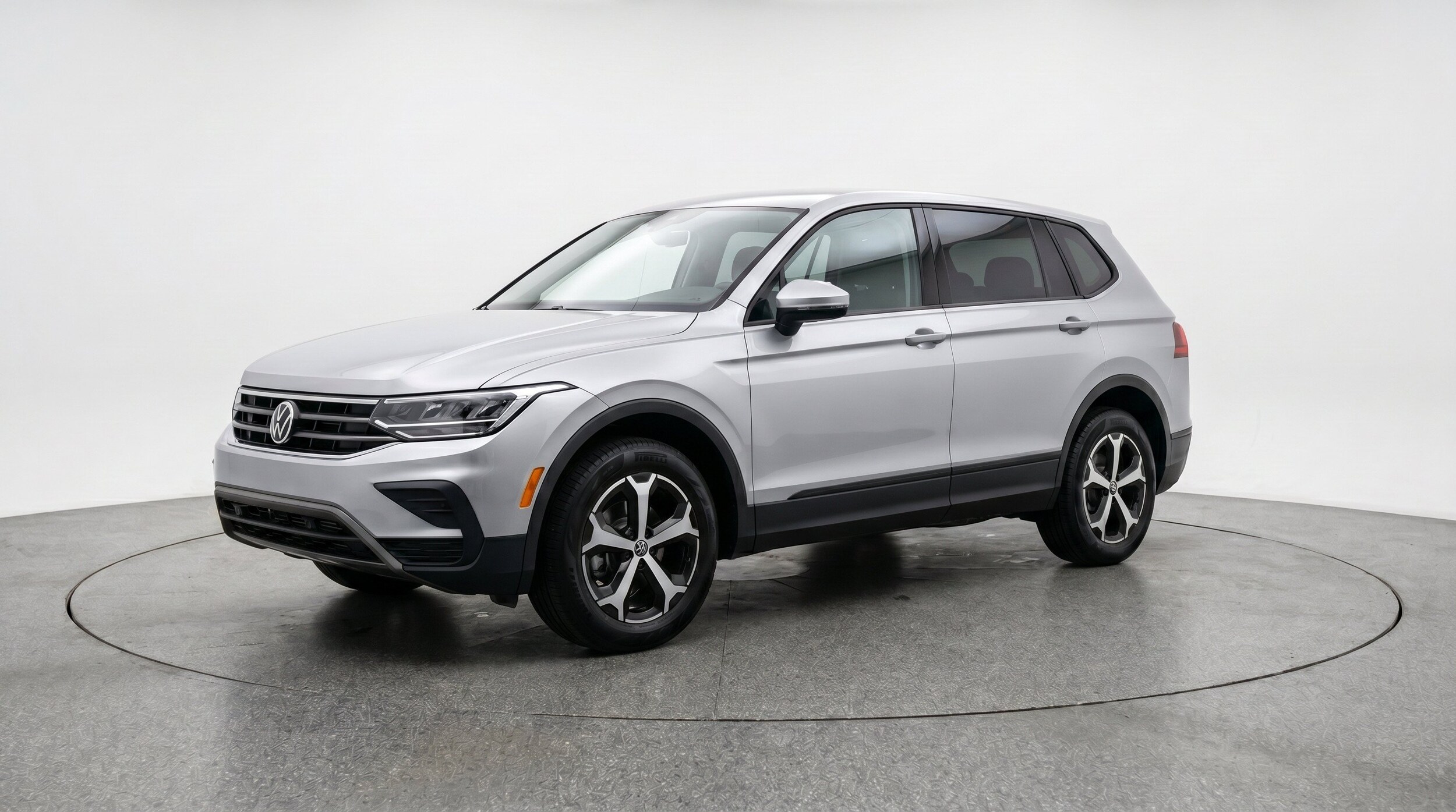 Thumbnail: 2026 Volkswagen Tiguan - 3