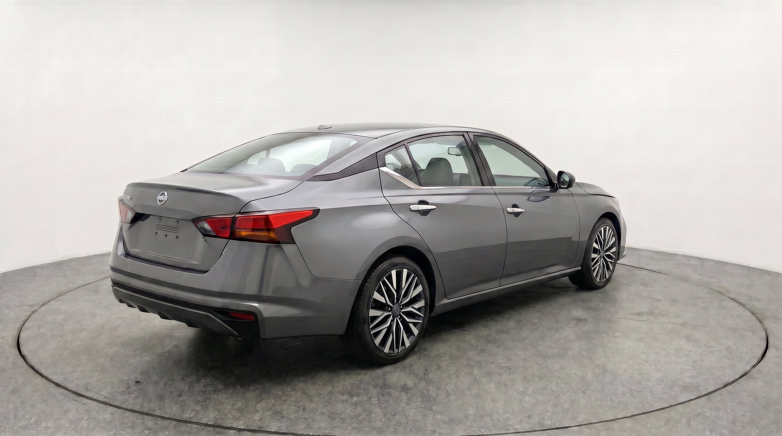 Thumbnail: 2025 Nissan Altima - 9