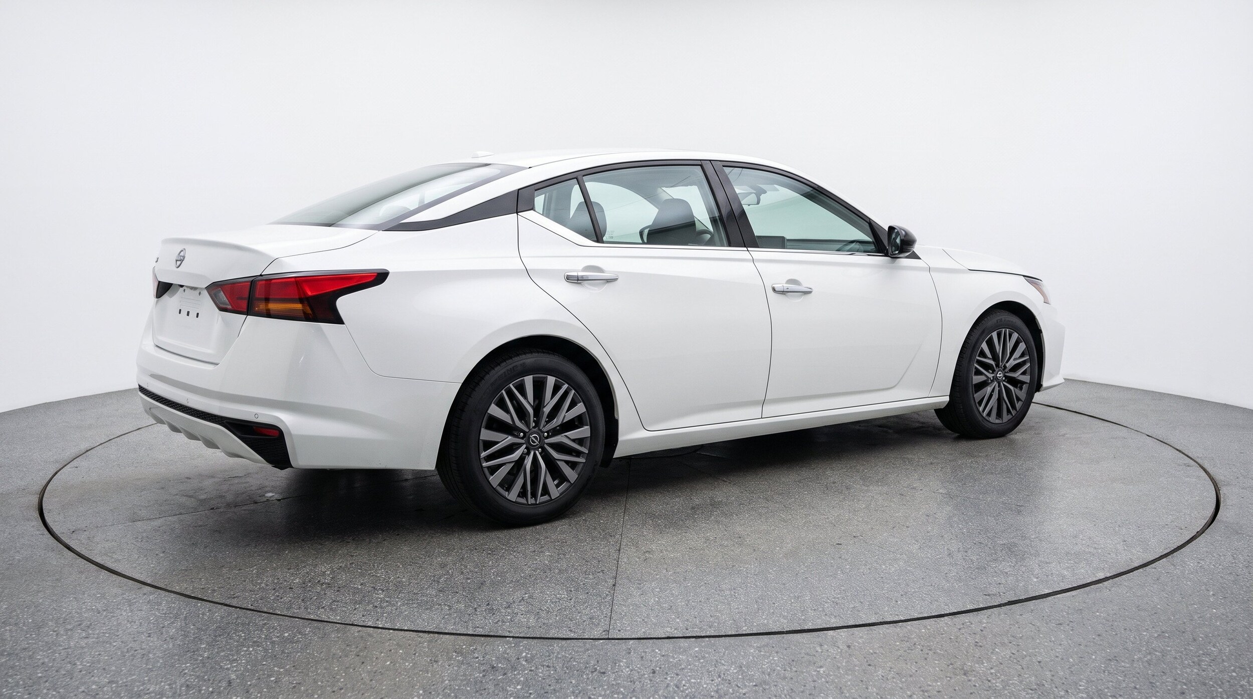 Thumbnail: 2025 Nissan Altima - 9