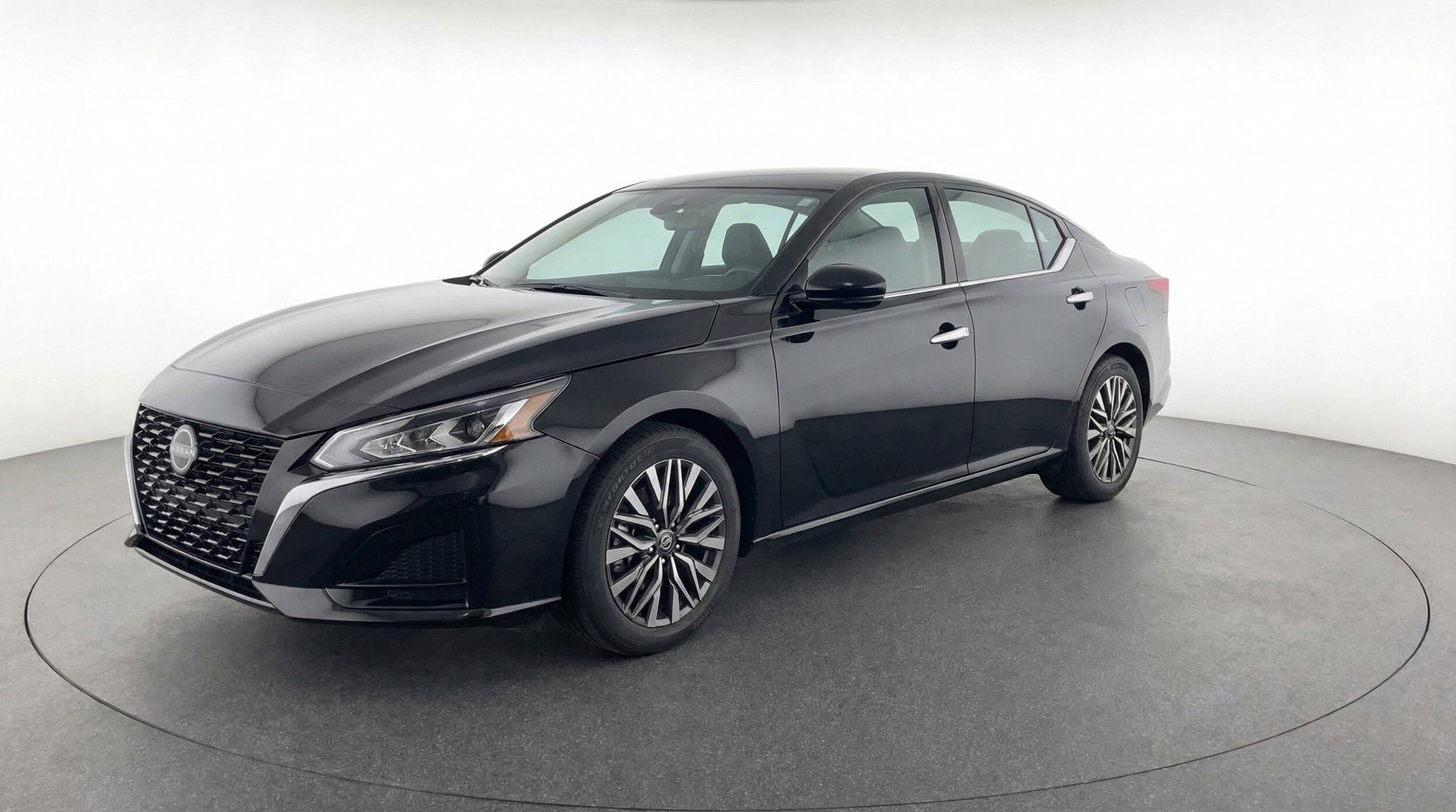 Thumbnail: 2025 Nissan Altima - 3