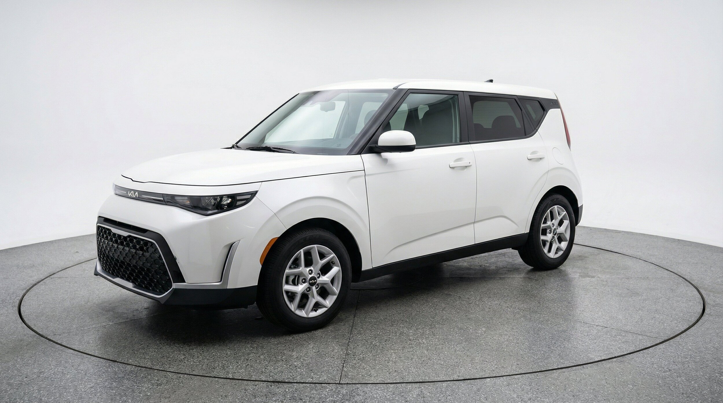 Thumbnail: 2025 Kia Soul - 3