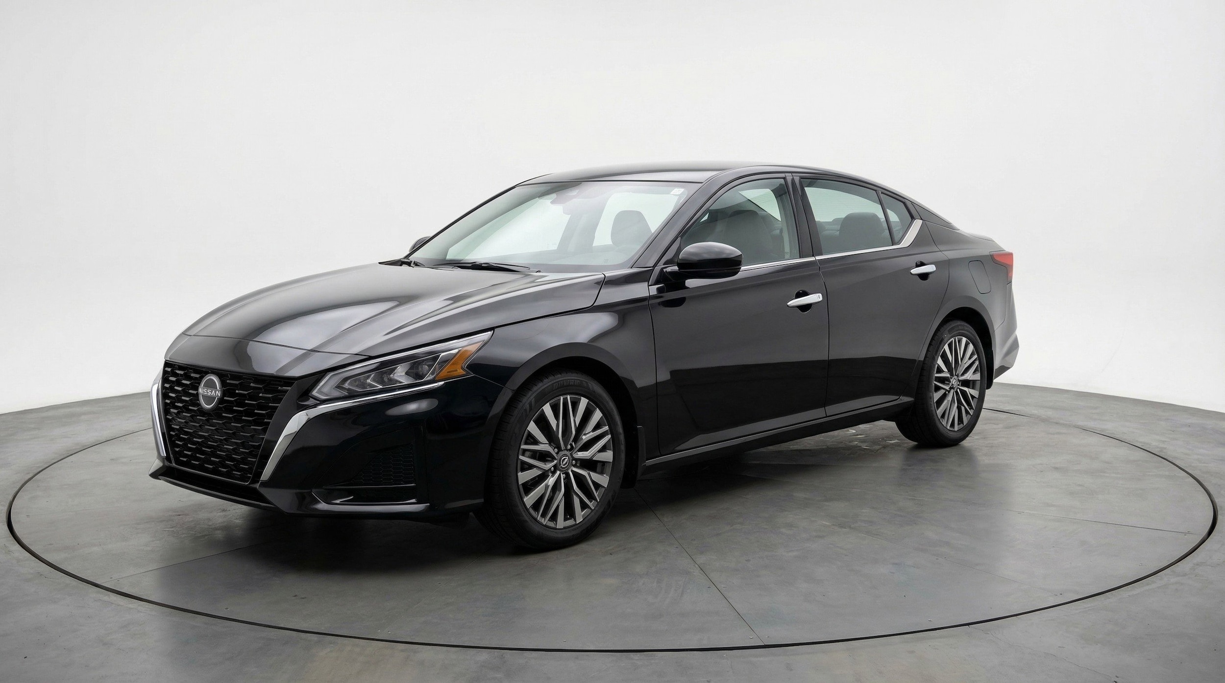 Thumbnail: 2025 Nissan Altima - 3