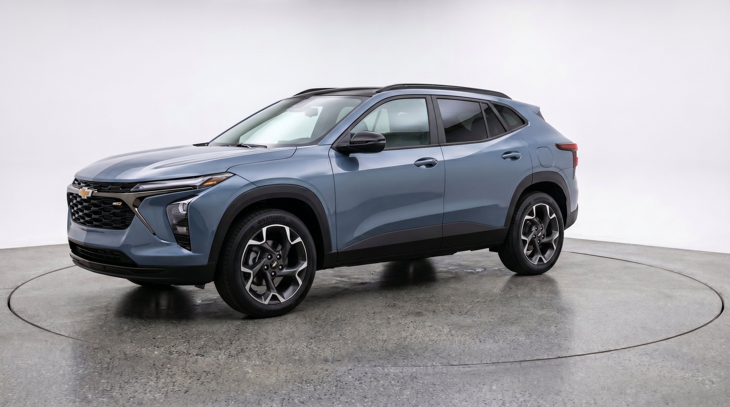 Thumbnail: 2025 Chevrolet Trax - 3