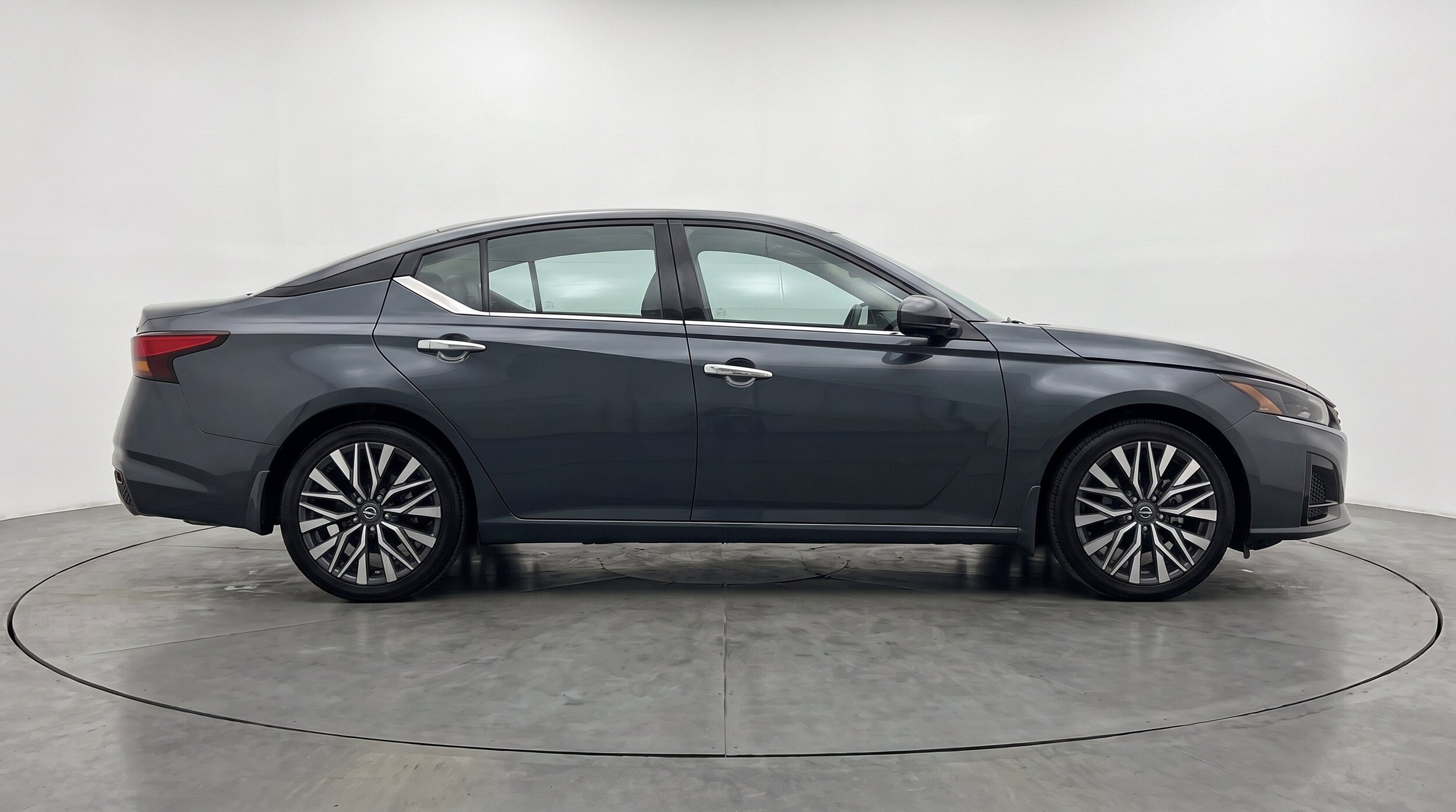 Thumbnail: 2025 Nissan Altima - 11