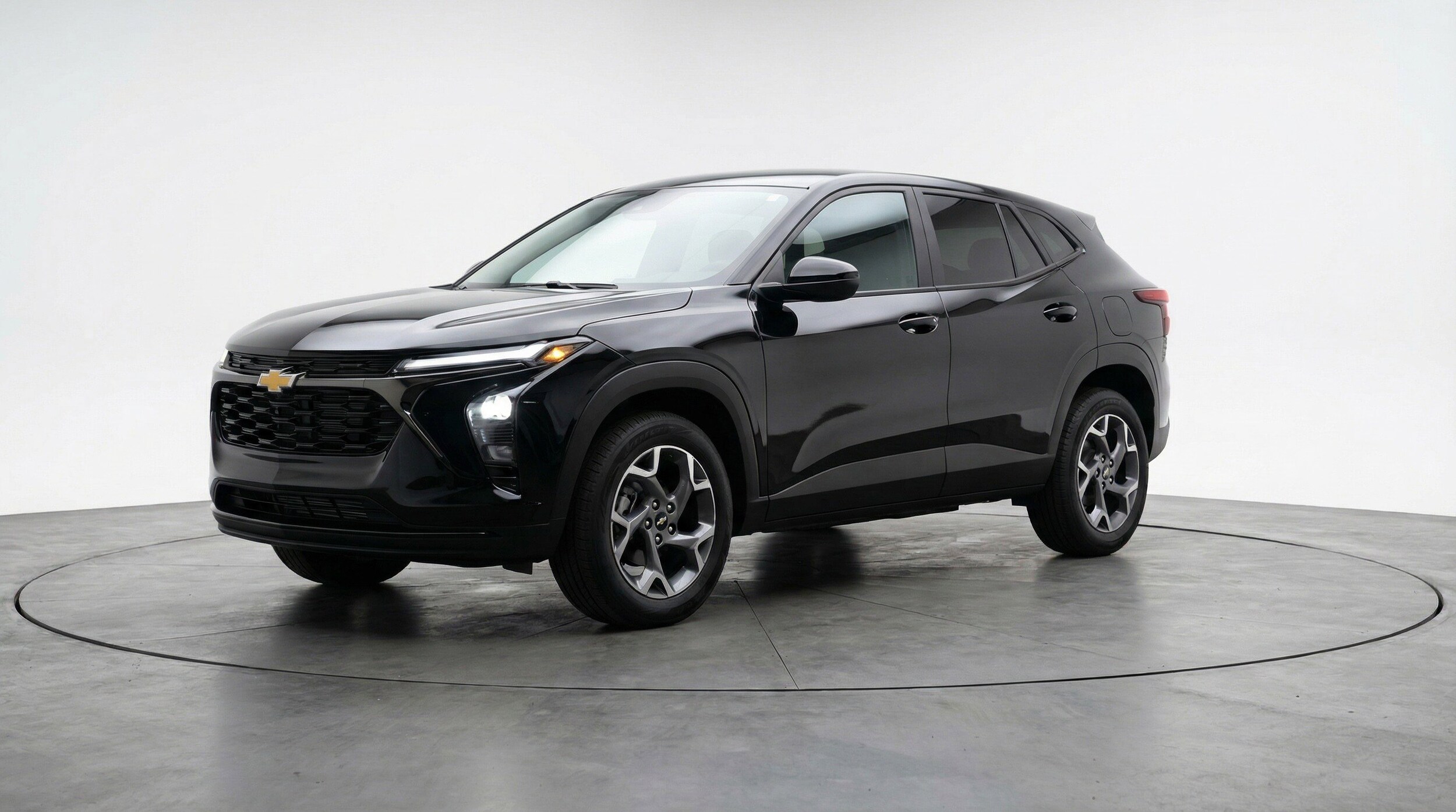 Thumbnail: 2025 Chevrolet Trax - 3