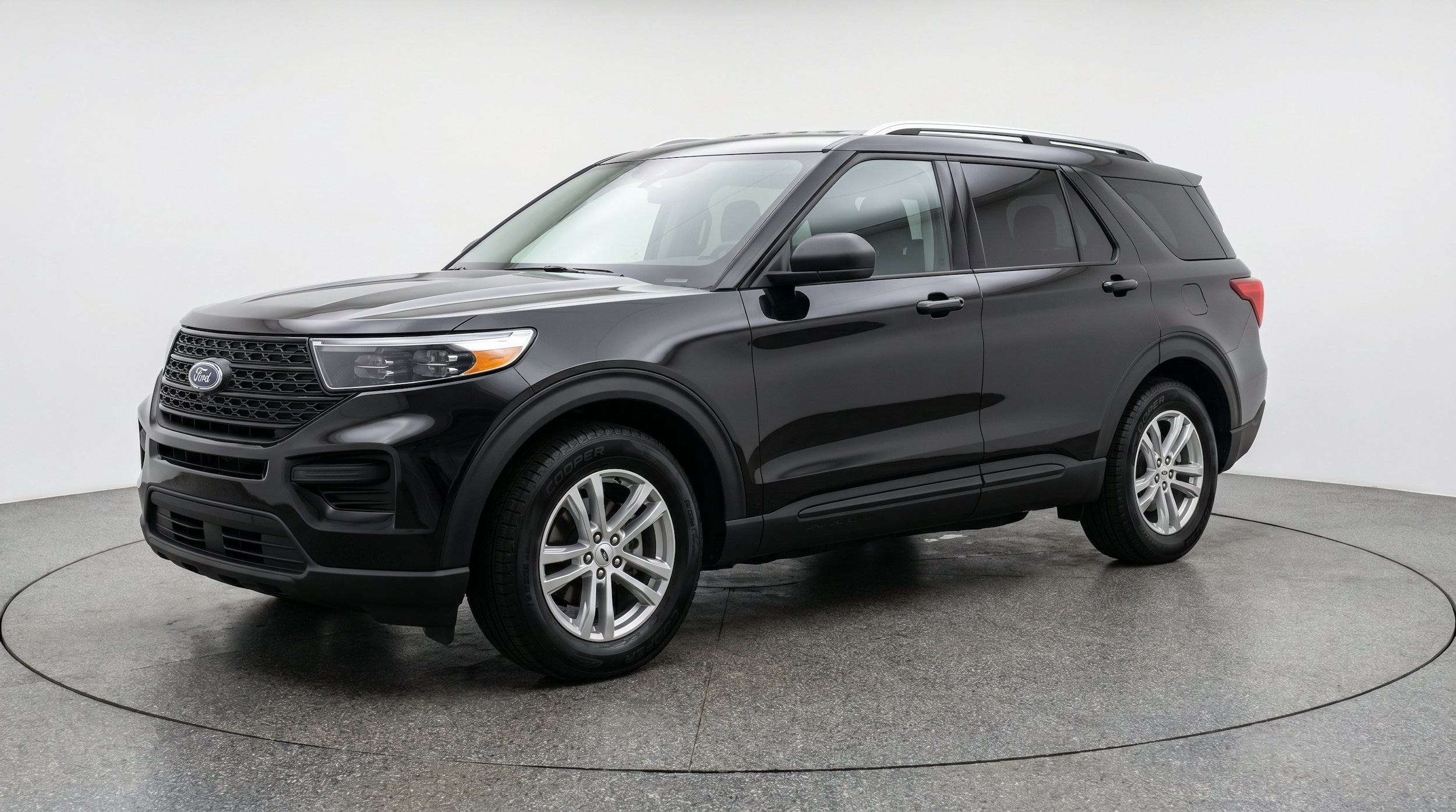 Thumbnail: 2024 Ford Explorer - 3
