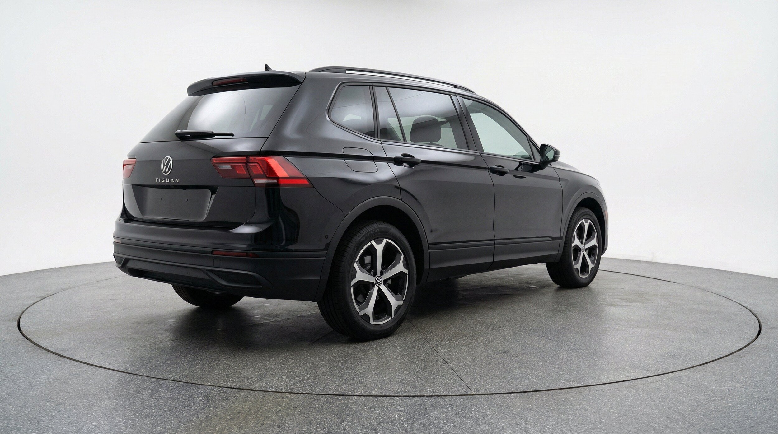 Thumbnail: 2026 Volkswagen Tiguan - 9