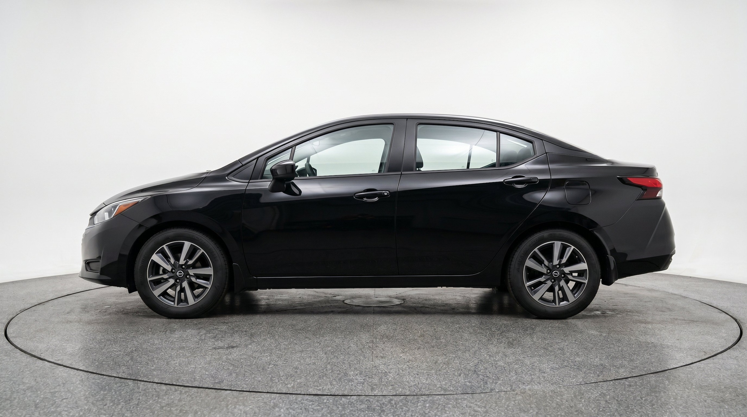 Thumbnail: 2025 Nissan Versa - 5