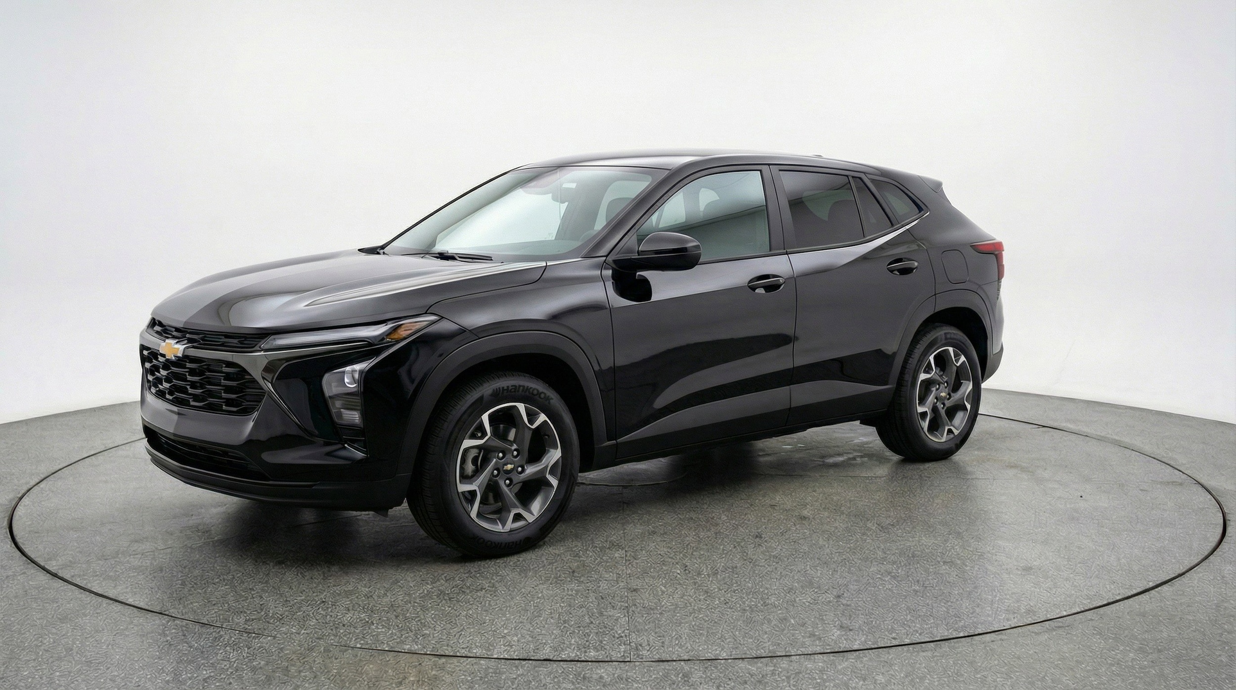 Thumbnail: 2025 Chevrolet Trax - 3