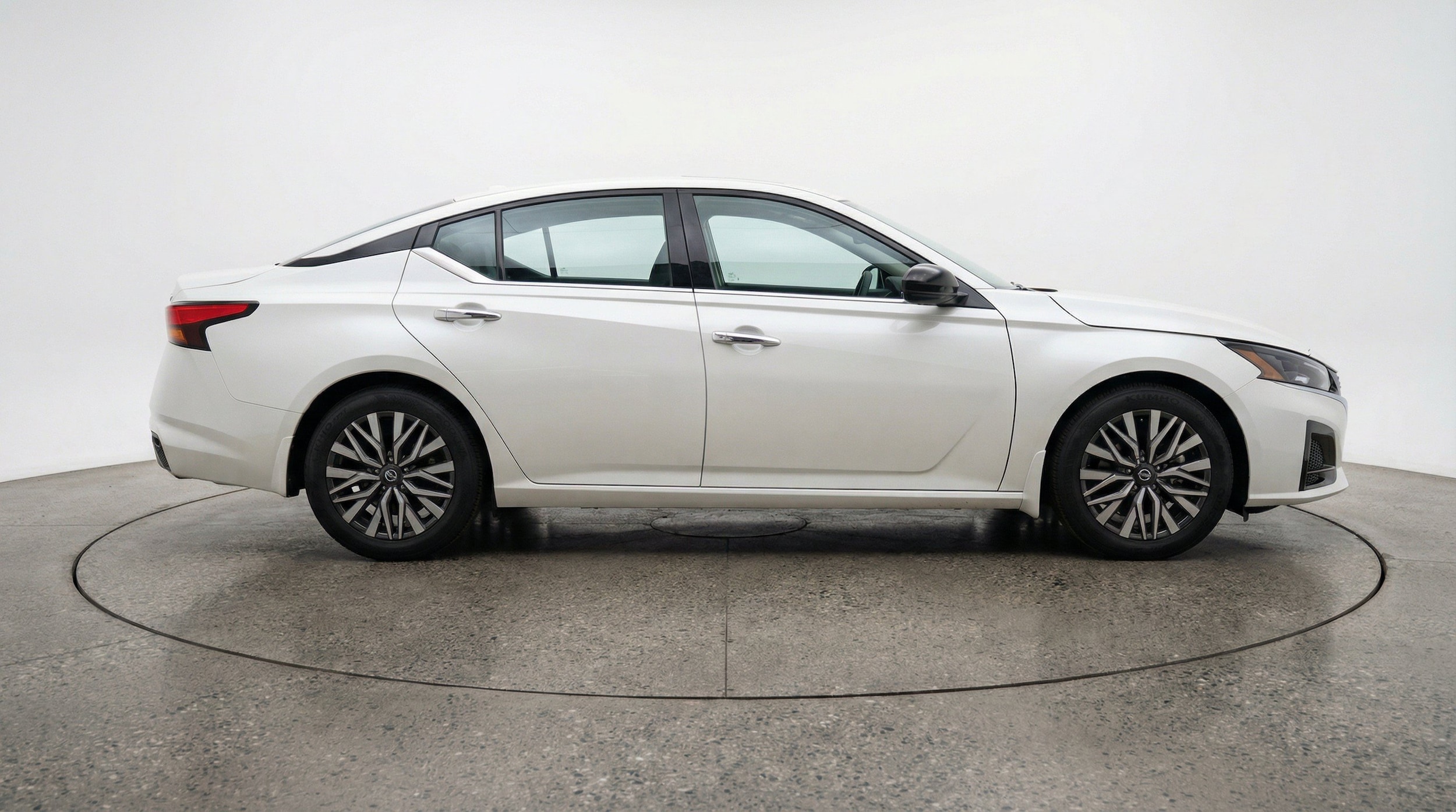 Thumbnail: 2025 Nissan Altima - 11