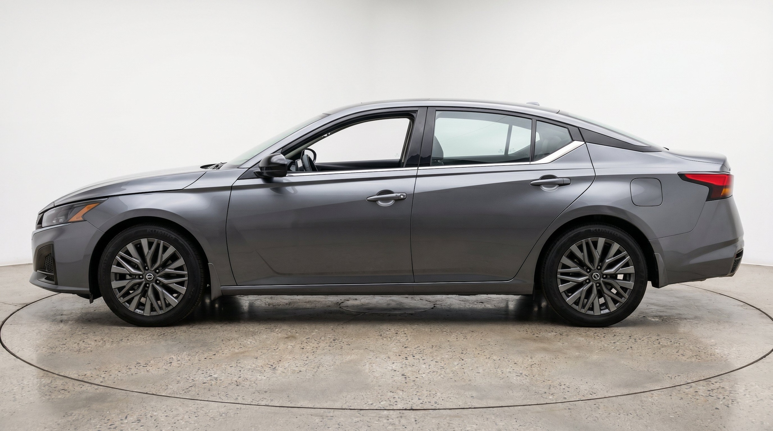 Thumbnail: 2025 Nissan Altima - 5