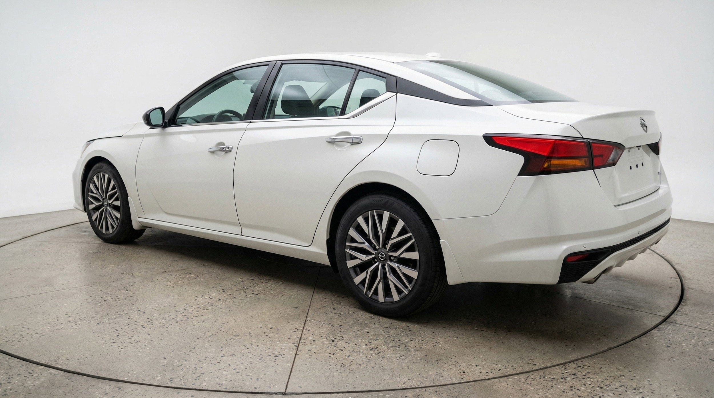 Thumbnail: 2025 Nissan Altima - 6
