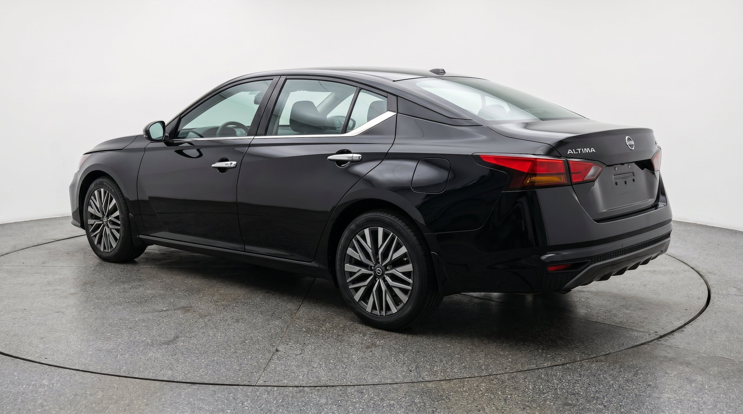 Thumbnail: 2025 Nissan Altima - 6