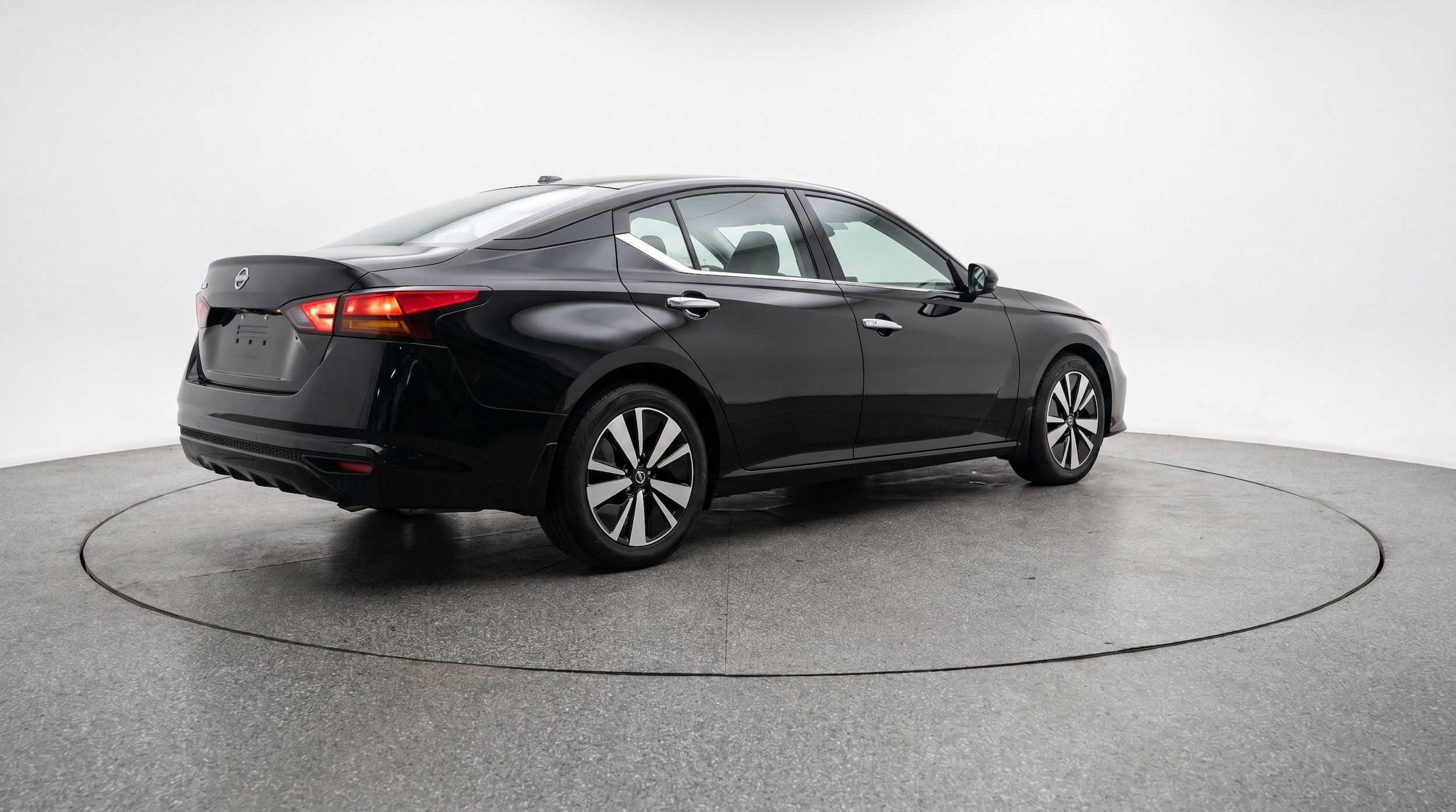 Thumbnail: 2025 Nissan Altima - 9