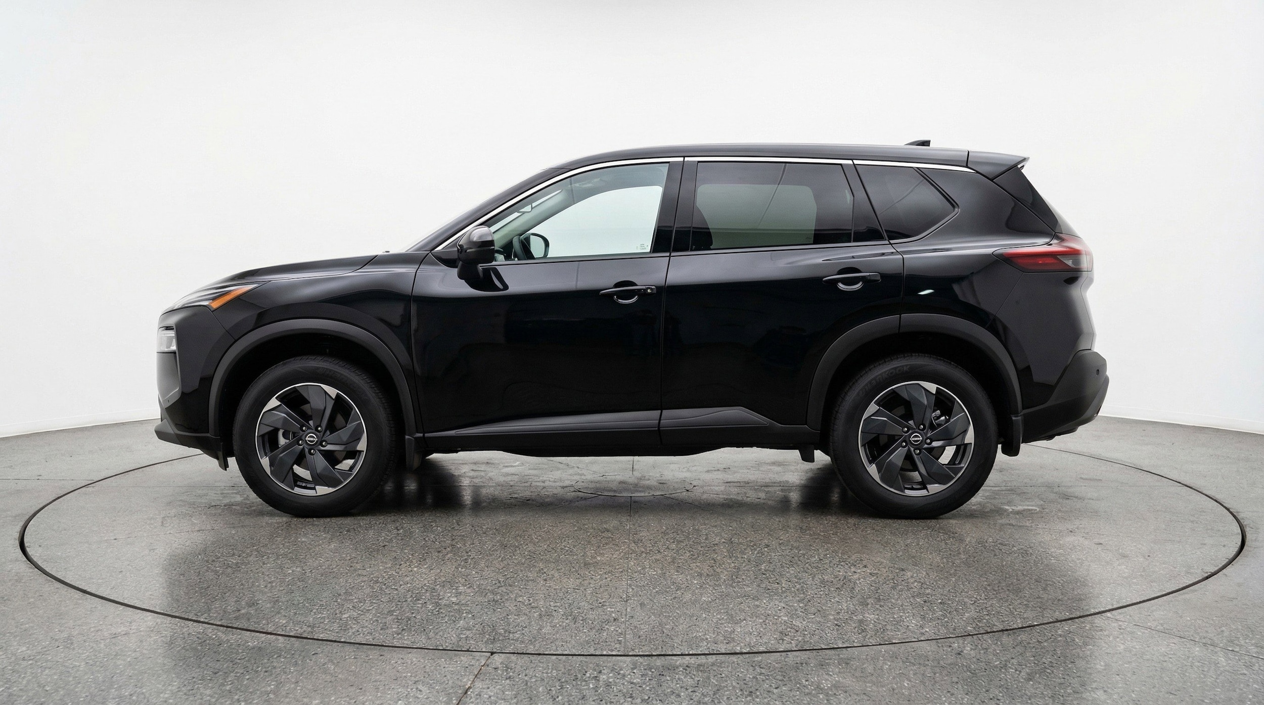 Thumbnail: 2025 Nissan Rogue - 5