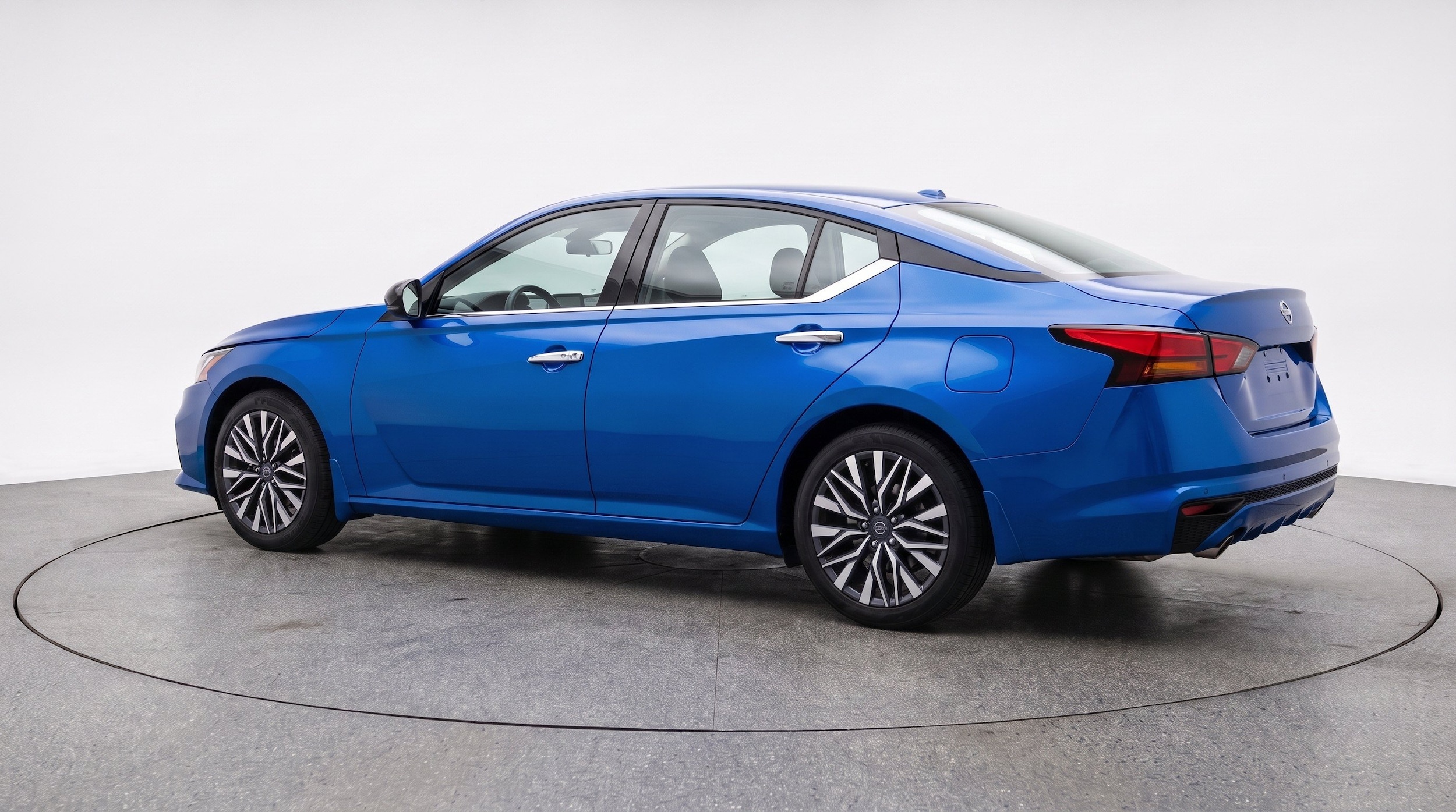 Thumbnail: 2025 Nissan Altima - 6