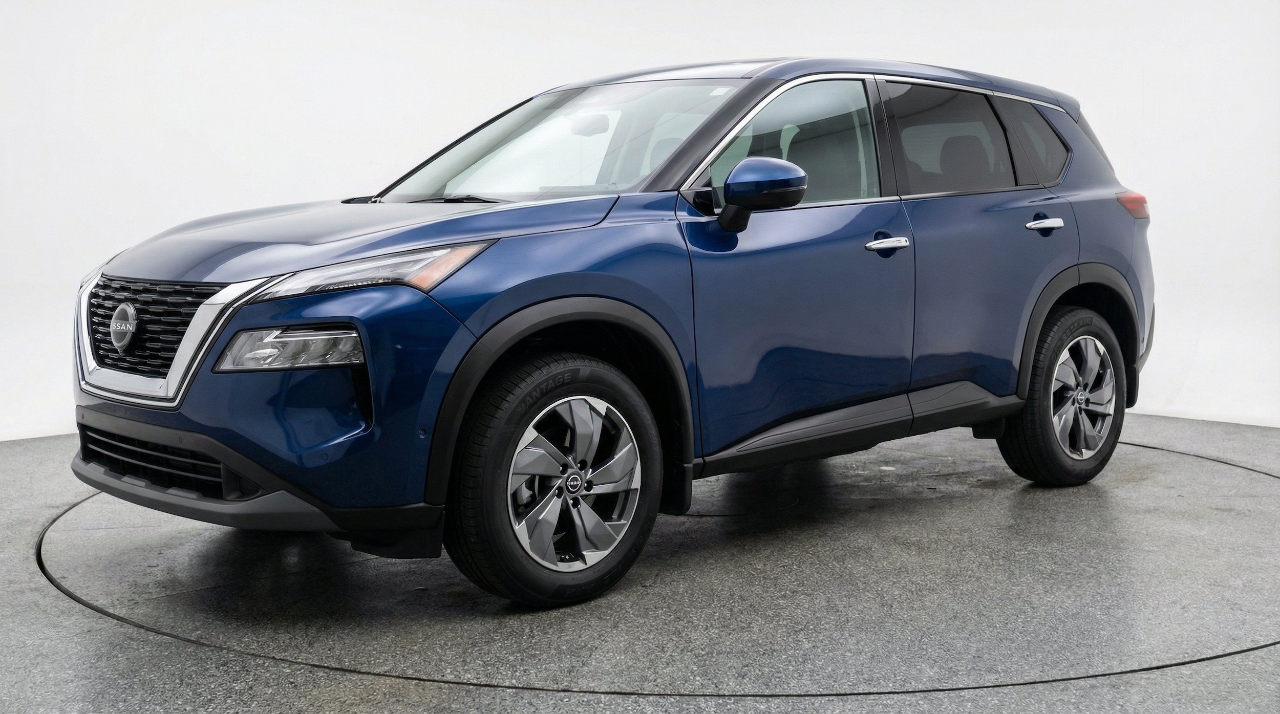 Thumbnail: 2025 Nissan Rogue - 3