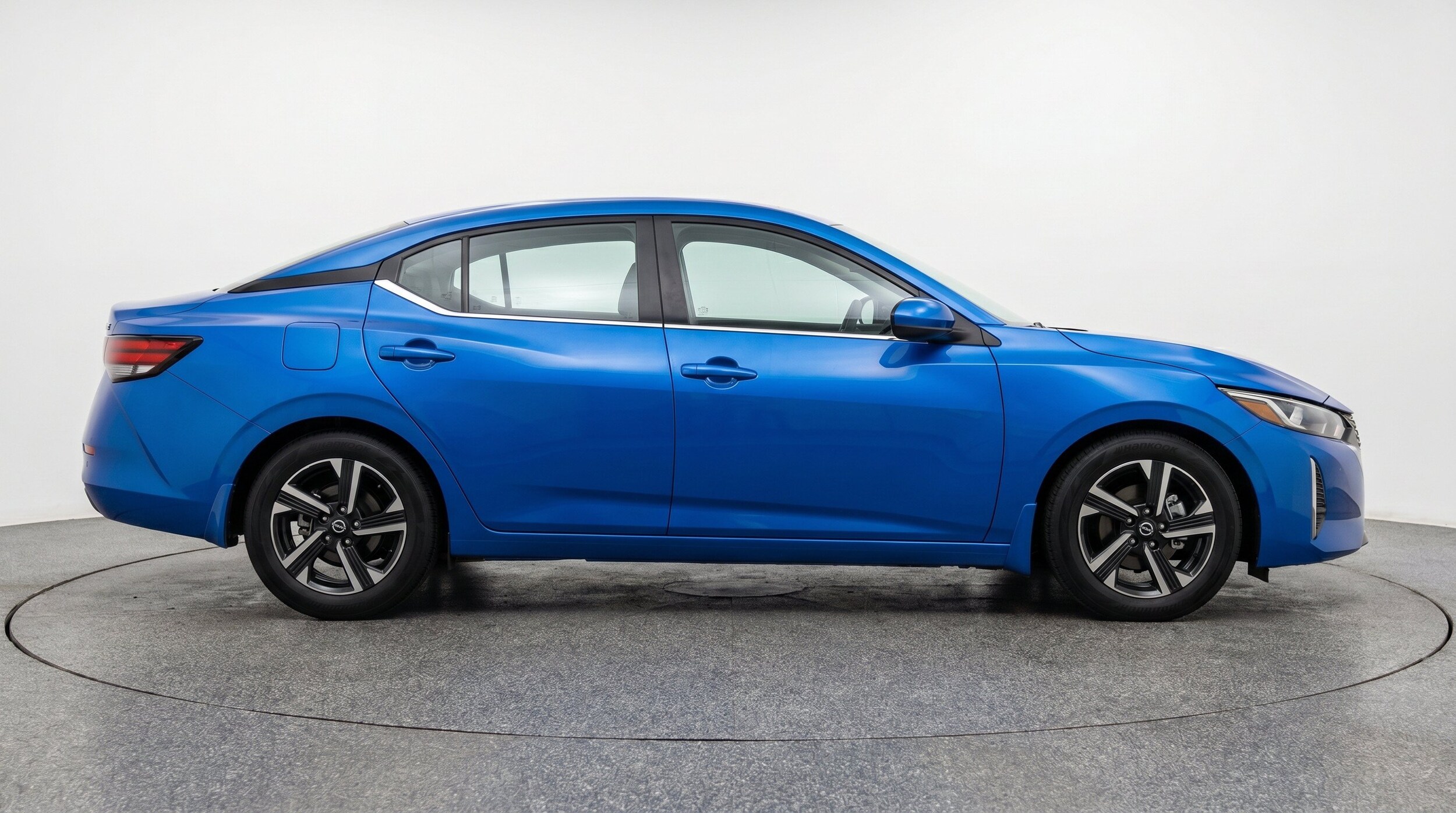 Thumbnail: 2025 Nissan Sentra - 11