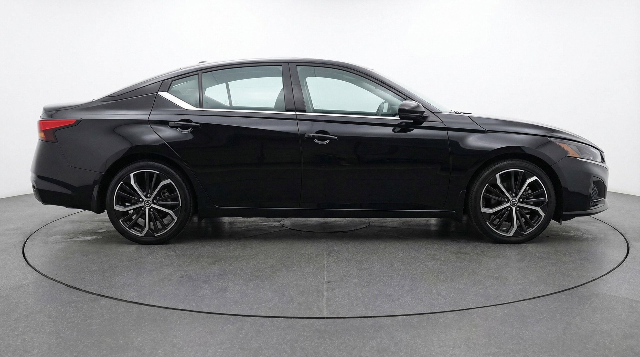 Thumbnail: 2025 Nissan Altima - 11