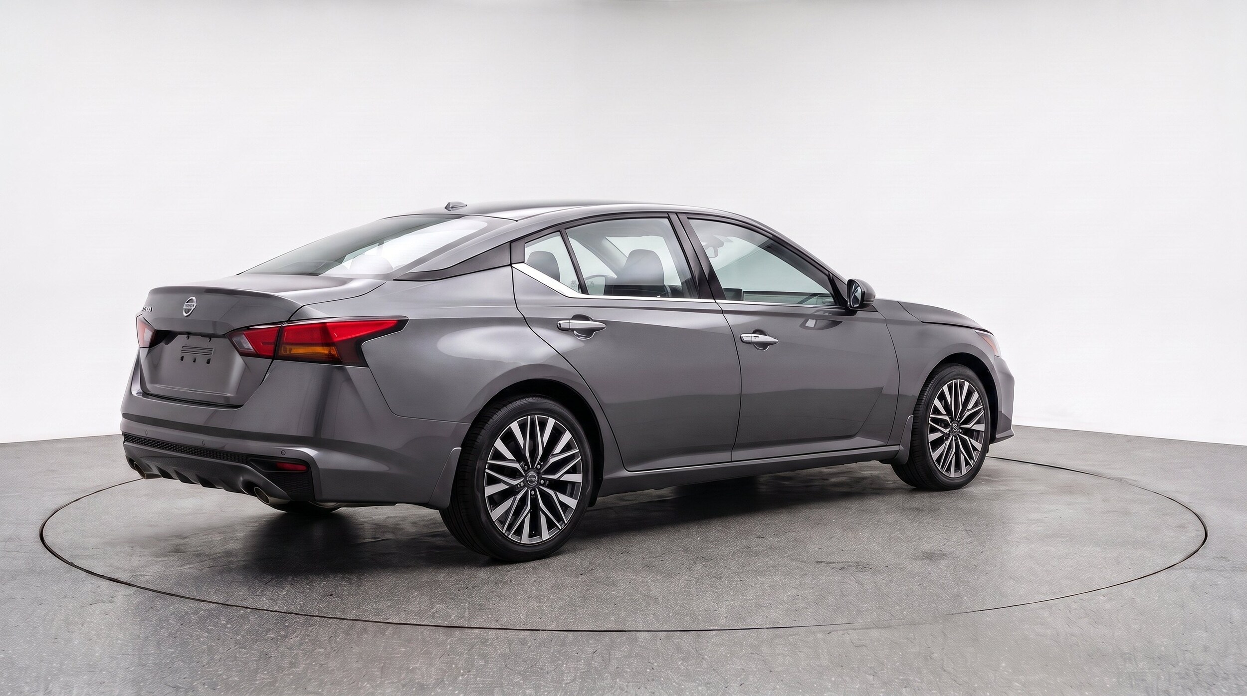 Thumbnail: 2025 Nissan Altima - 9