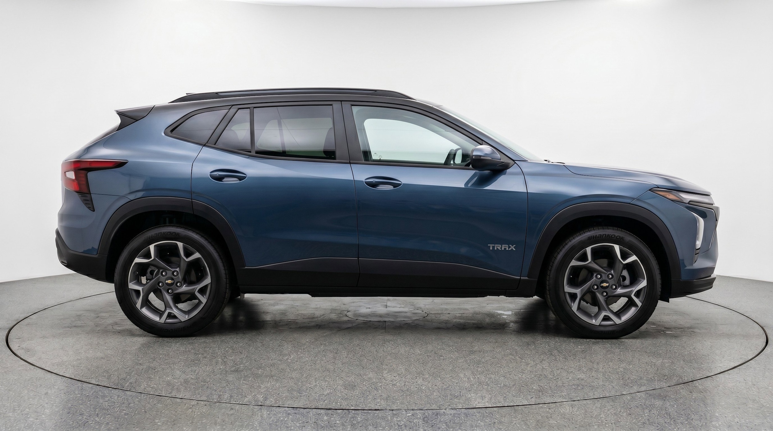 Thumbnail: 2025 Chevrolet Trax - 11