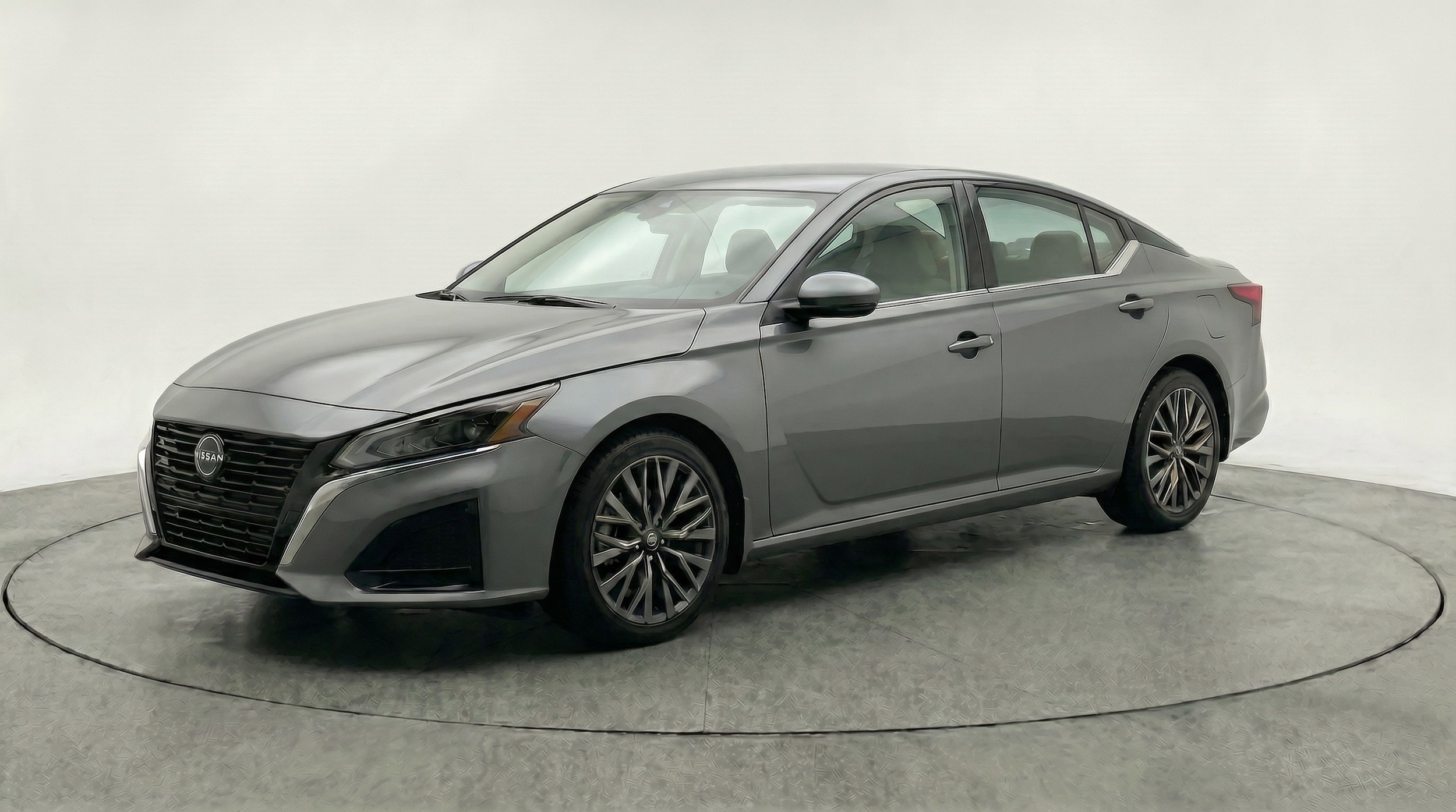 Thumbnail: 2025 Nissan Altima - 3