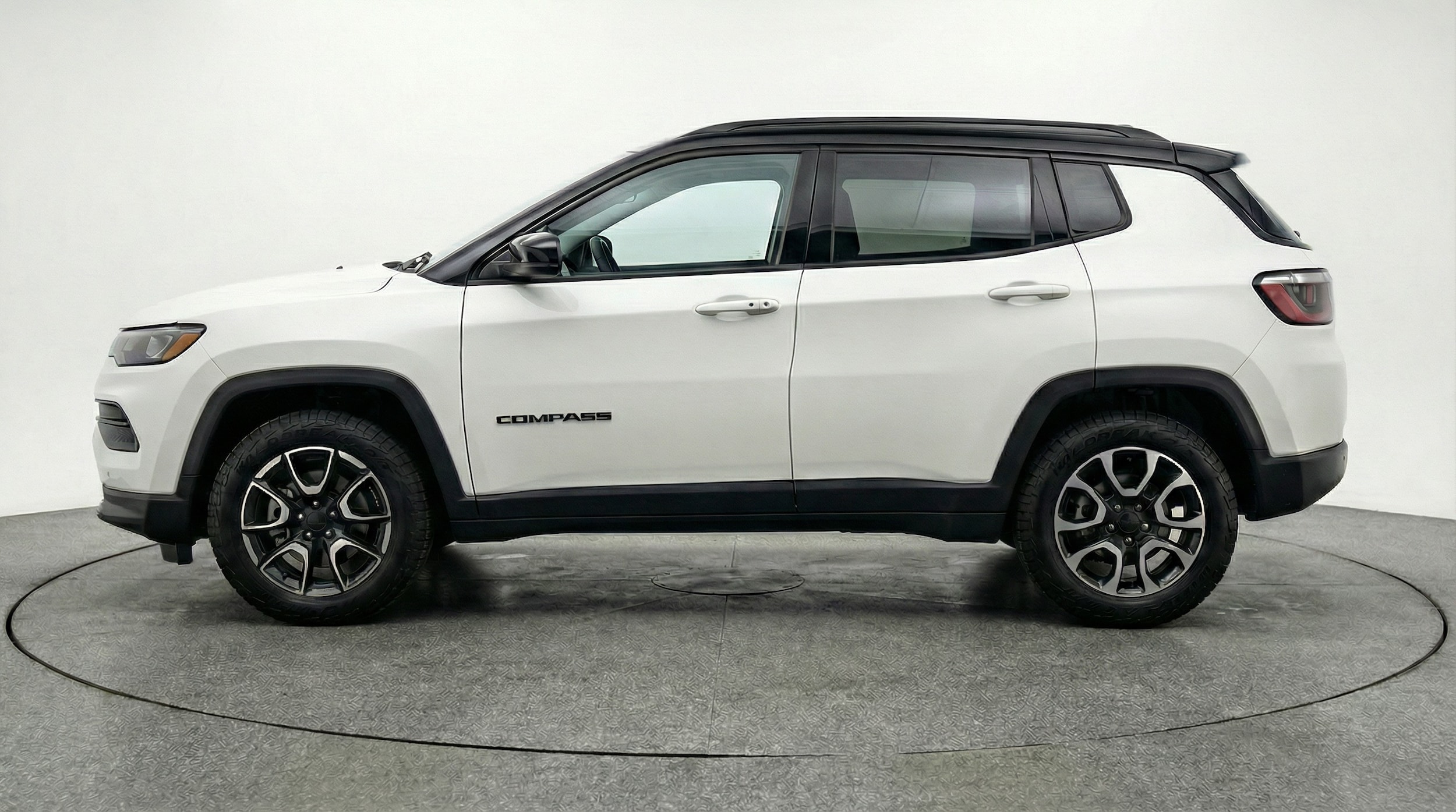 Thumbnail: 2025 Jeep Compass - 4