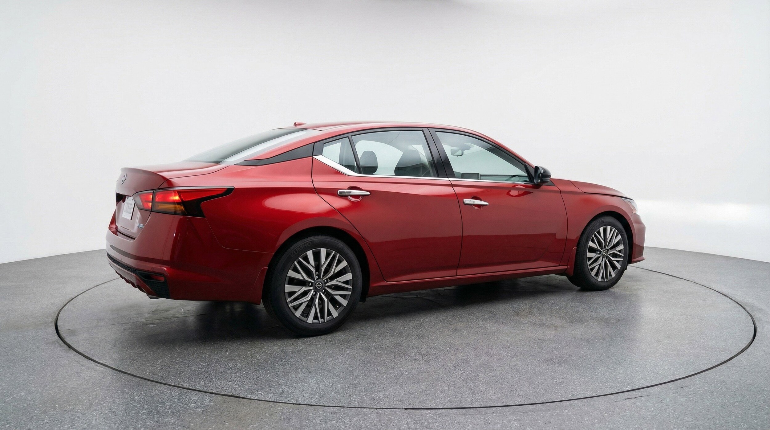 Thumbnail: 2025 Nissan Altima - 9