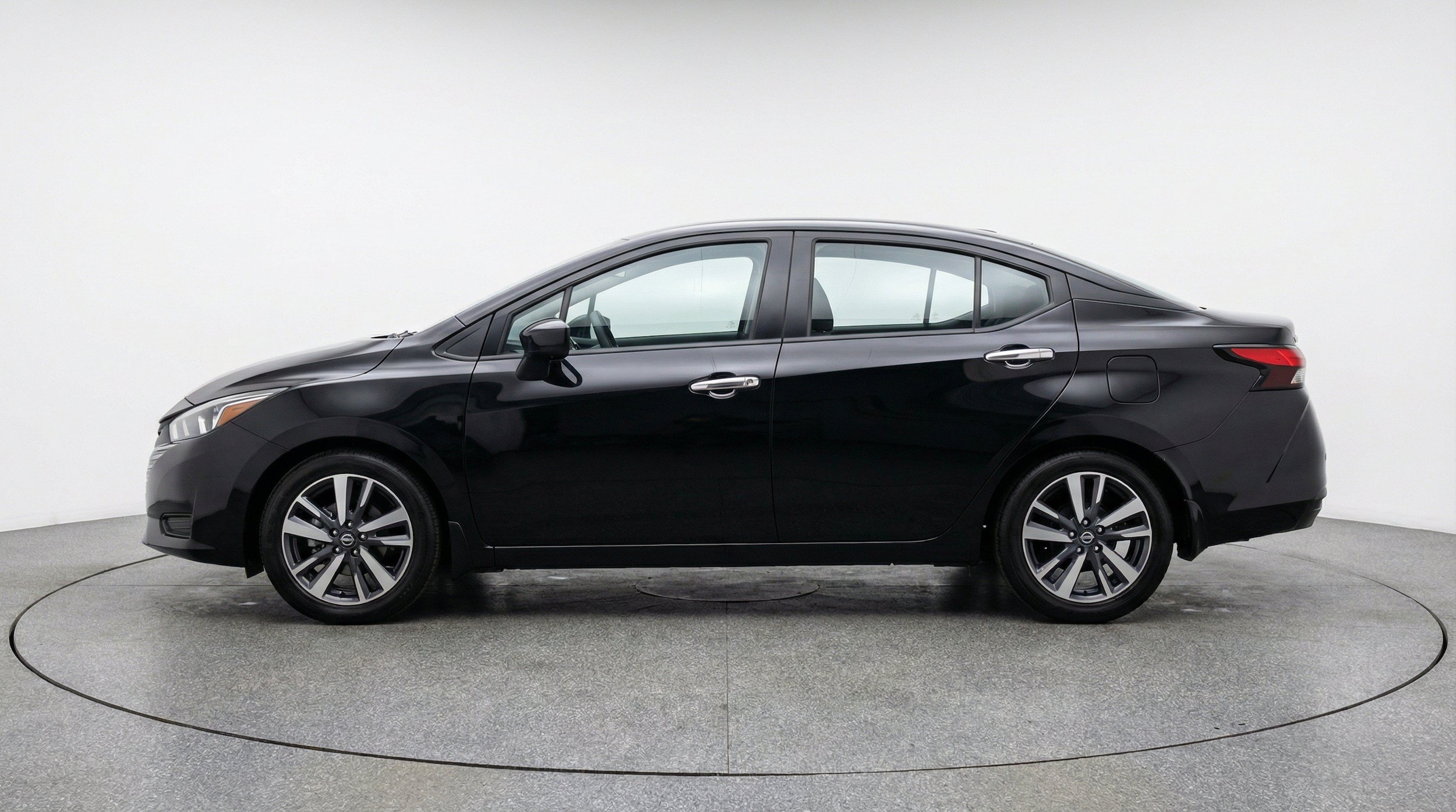 Thumbnail: 2025 Nissan Versa - 5