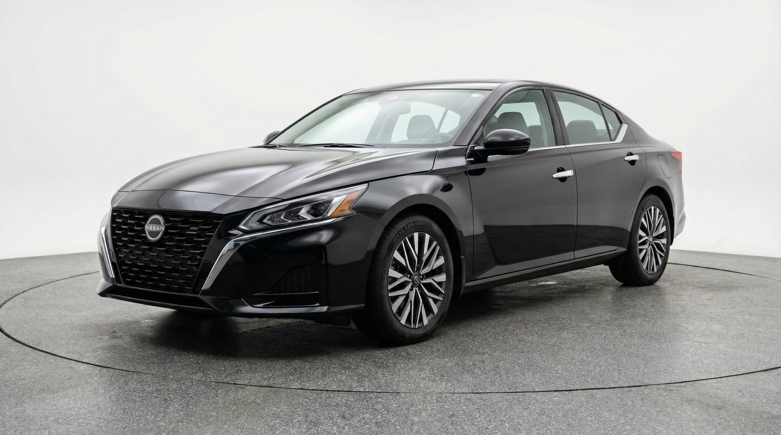 Thumbnail: 2025 Nissan Altima - 3