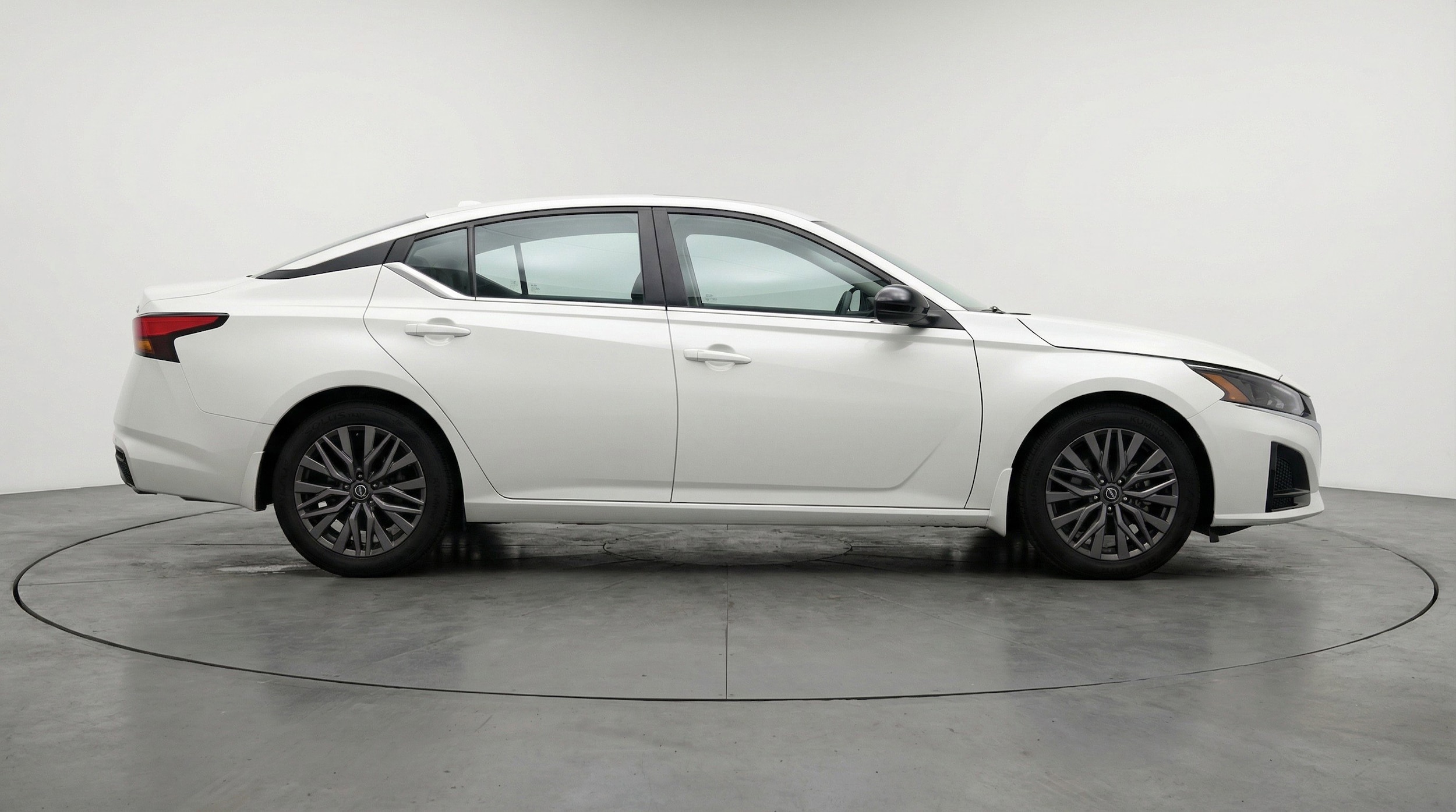 Thumbnail: 2025 Nissan Altima - 11