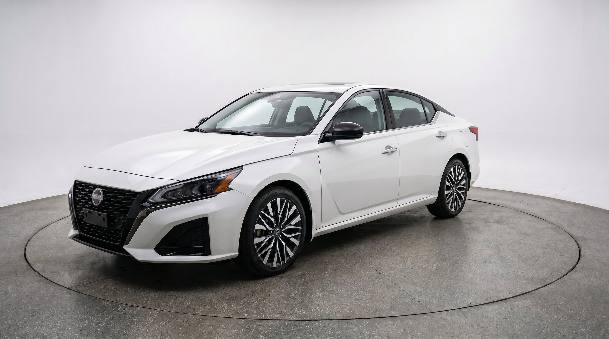 Thumbnail: 2025 Nissan Altima - 3