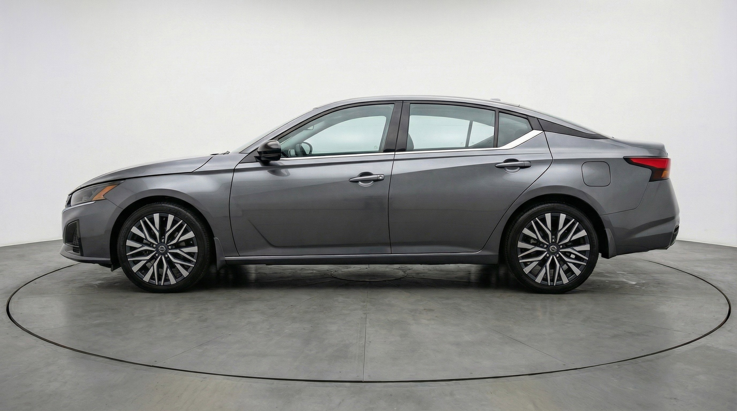 Thumbnail: 2025 Nissan Altima - 5