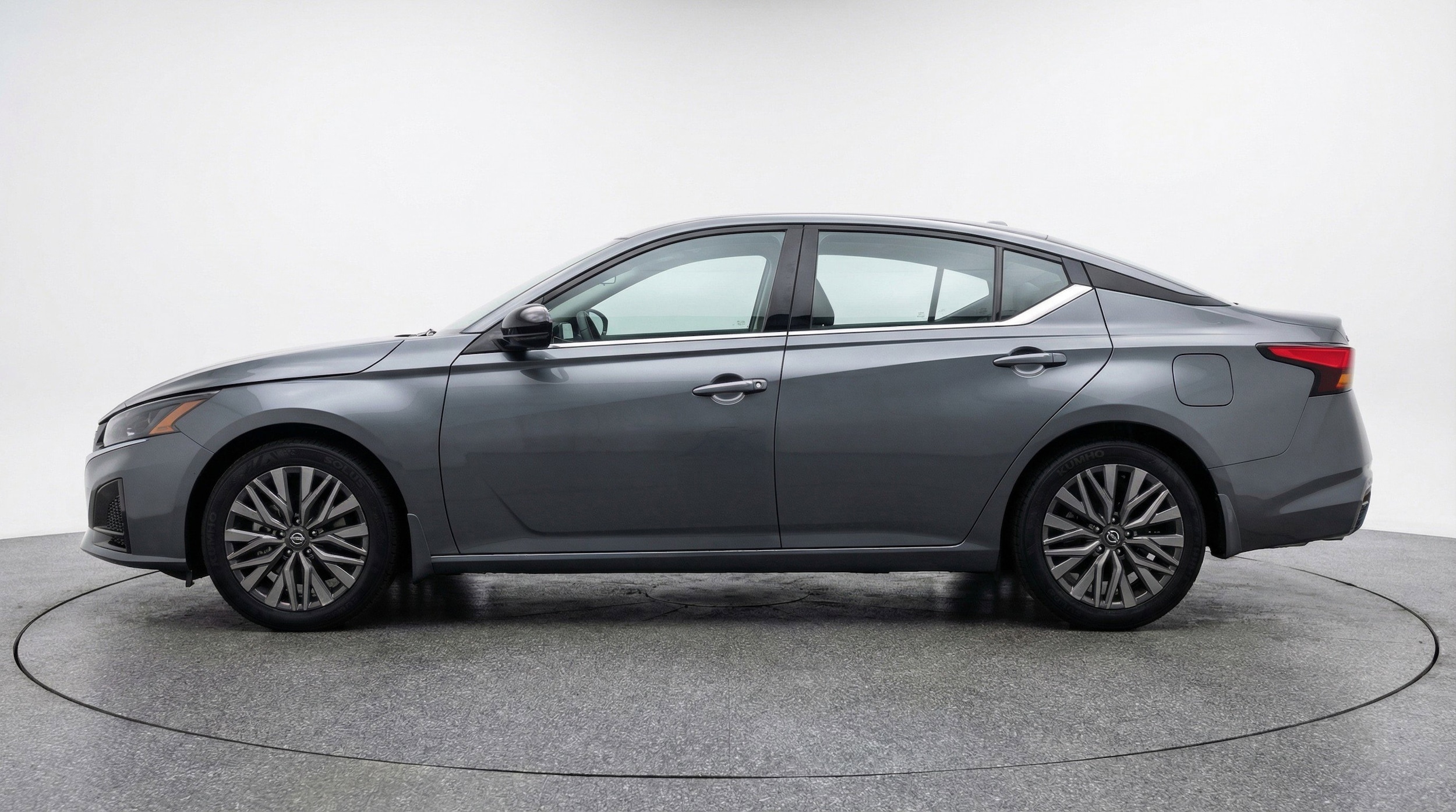 Thumbnail: 2025 Nissan Altima - 5