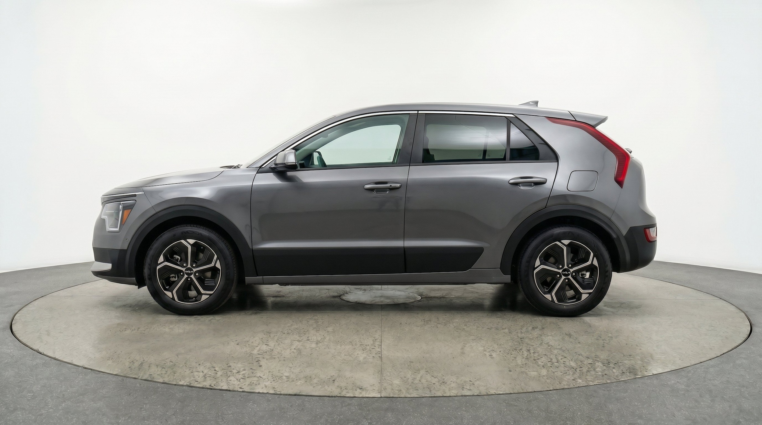 Thumbnail: 2026 Kia Niro - 5