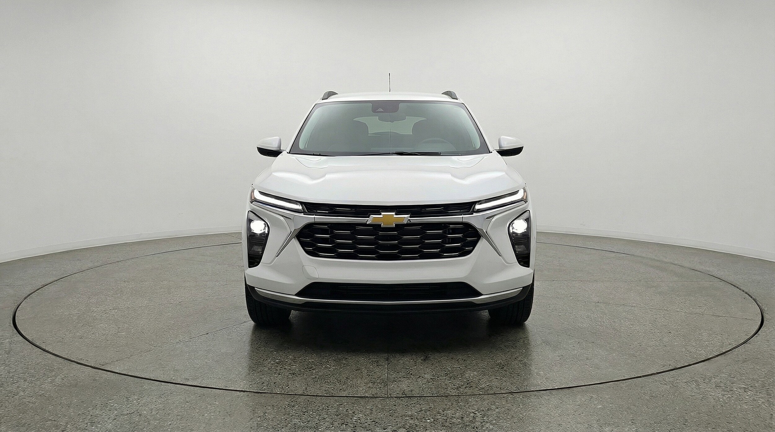 Thumbnail: 2025 Chevrolet Trax - 2