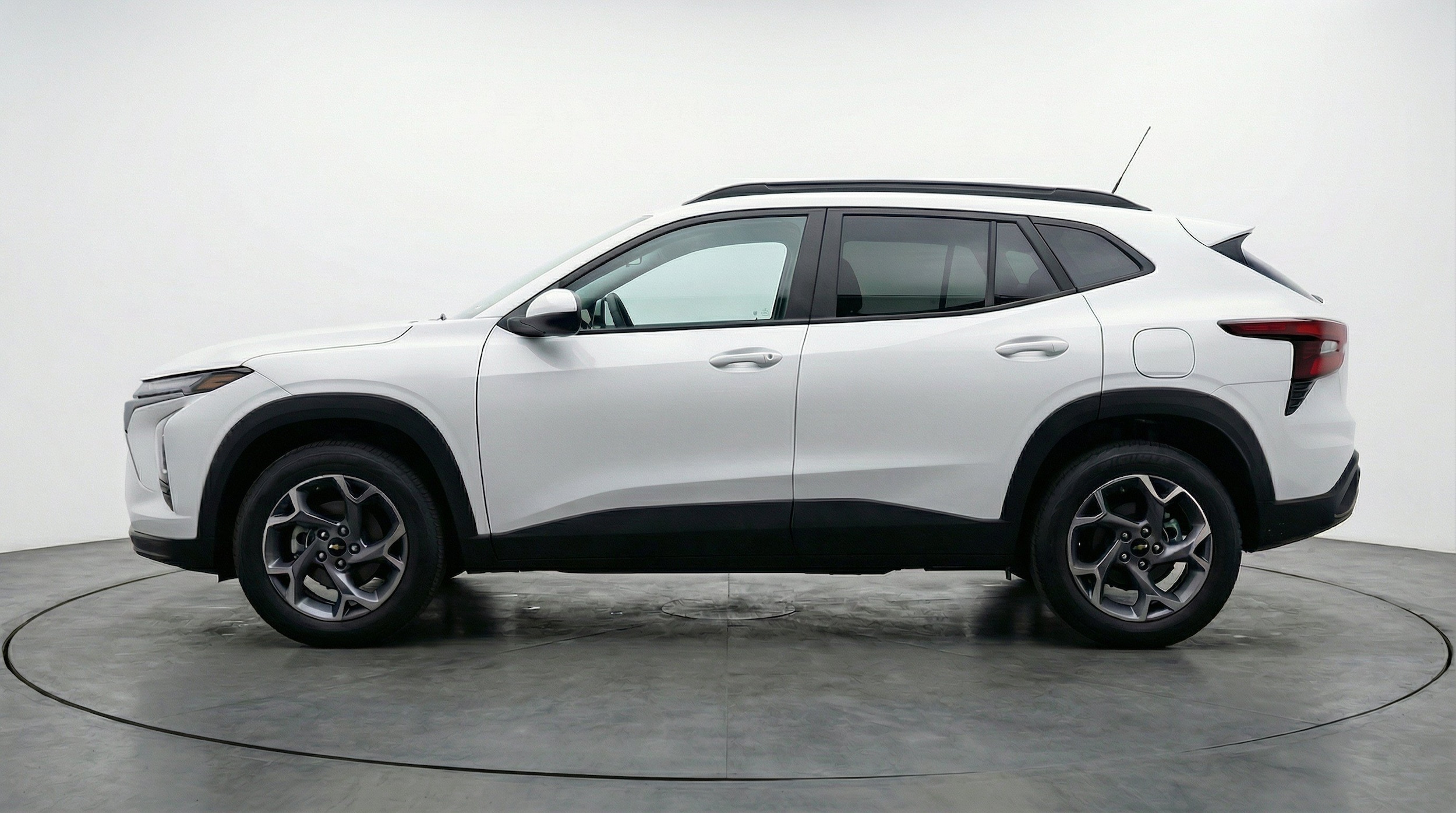 Thumbnail: 2025 Chevrolet Trax - 5
